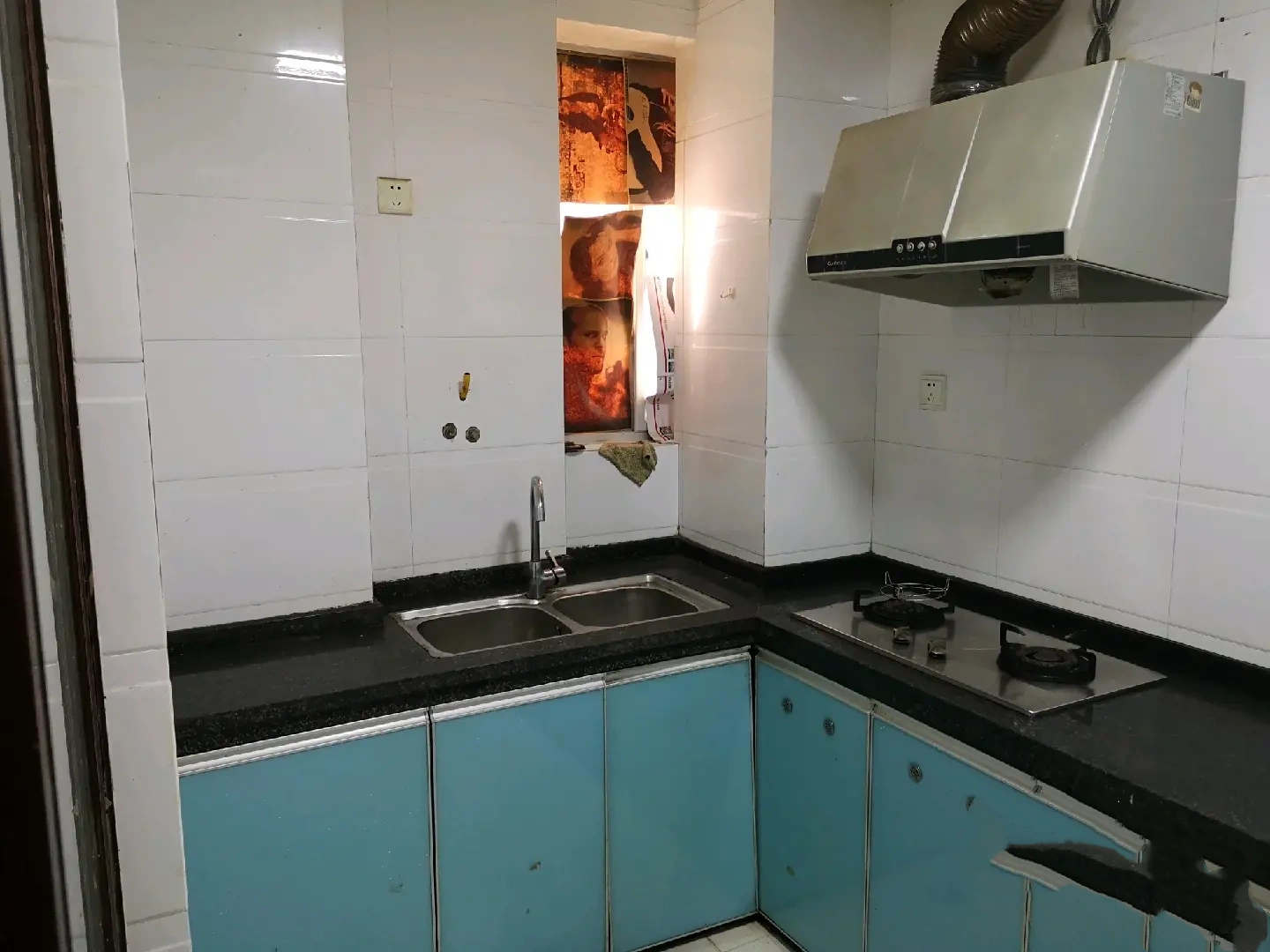 学苑公寓 3室2厅2卫 2800.0元/月 学苑公寓 3室2厅2卫 2800.0元/月室内图