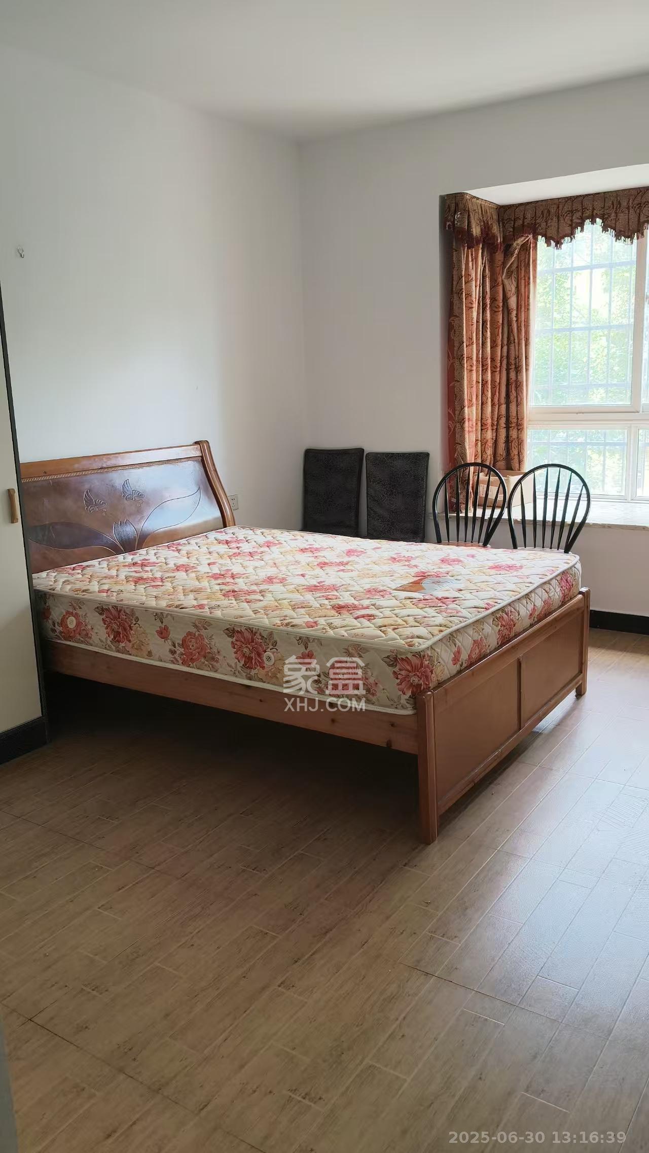 和沁园 3室2厅2卫 2200.0元/月 和沁园 3室2厅2卫 2200.0元/月室内图