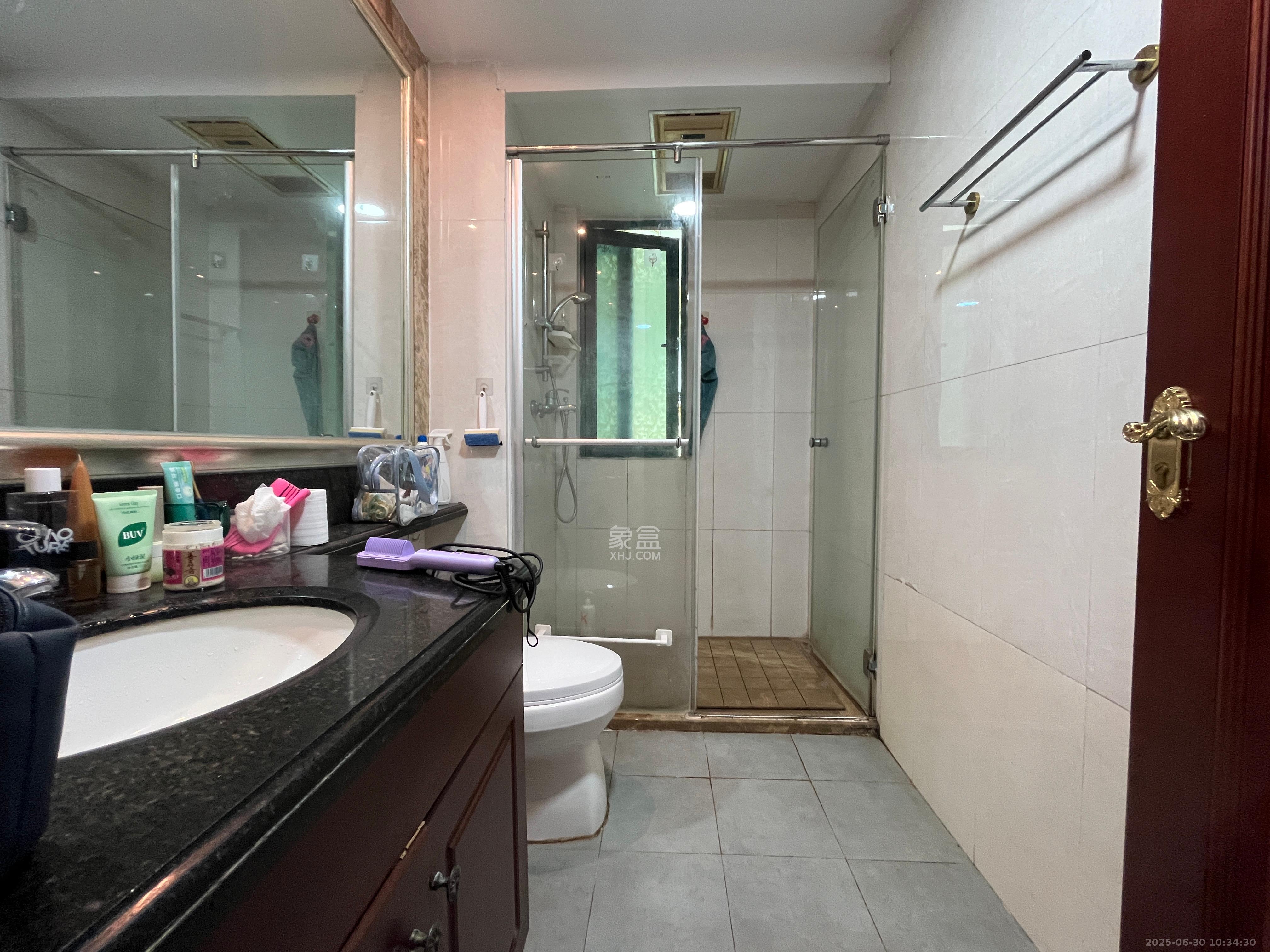 恒大名都  3室2厅2卫    2000.0元/月室内图