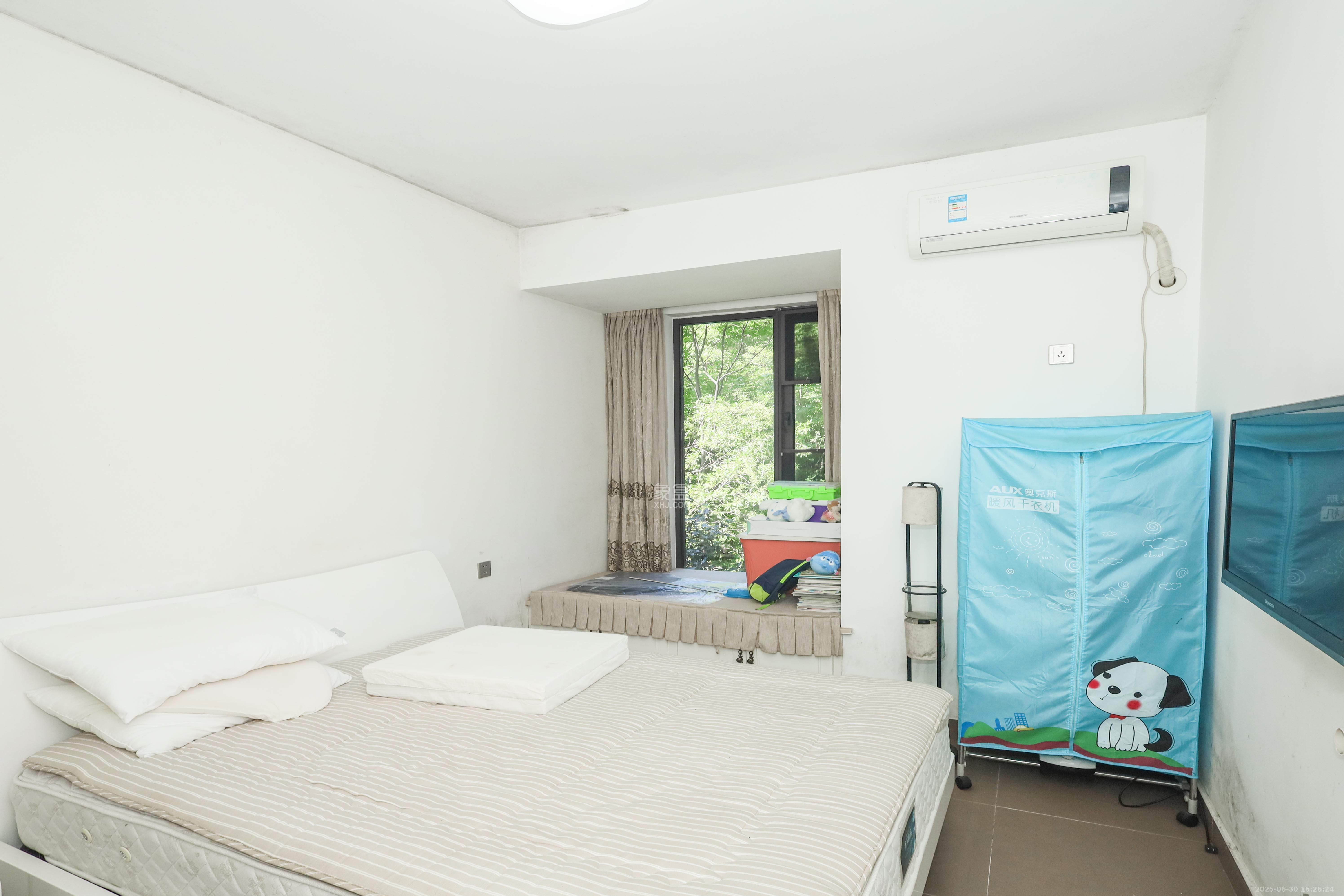 保利麓谷林语F区  4室2厅2卫    110.0万 保利麓谷林语F区  4室2厅2卫    110.0万卧室