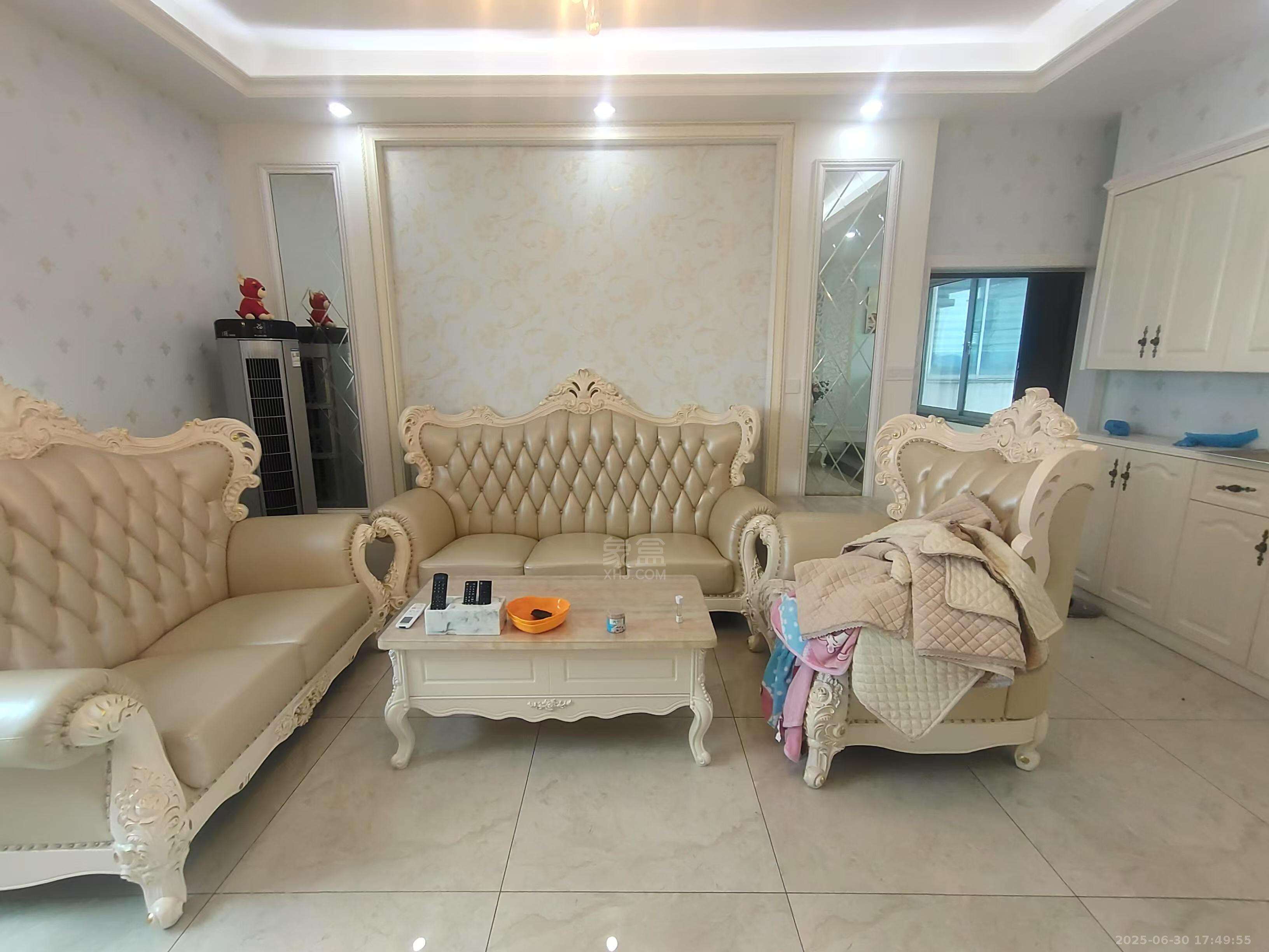 丽景滨江 4室2厅2卫 3800.00元/月 丽景滨江 4室2厅2卫 3800.00元/月室内图