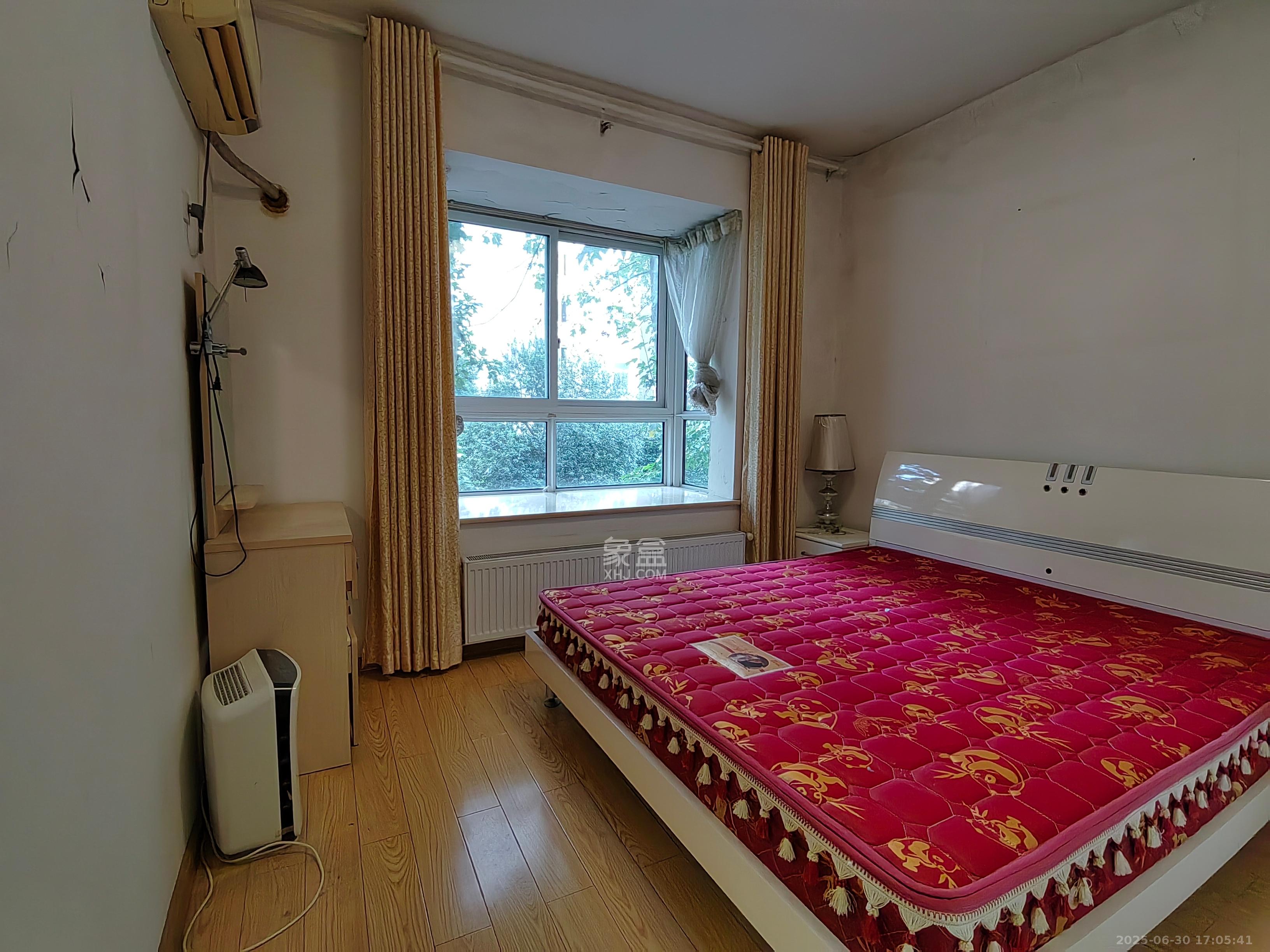 世景华庭  2室2厅1卫   1500.00元/月室内图