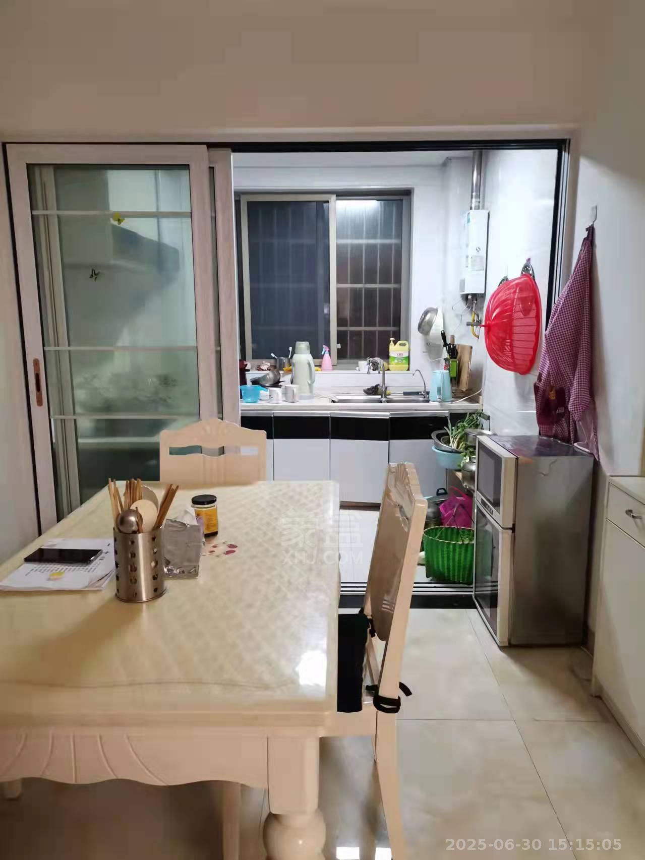 凯风珑城 3室2厅2卫 1800.0元/月 凯风珑城 3室2厅2卫 1800.0元/月室内图