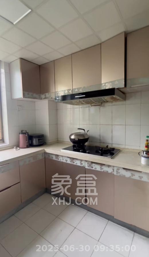 鑫园 3室2厅1卫 2400.0元/月 鑫园 3室2厅1卫 2400.0元/月室内图