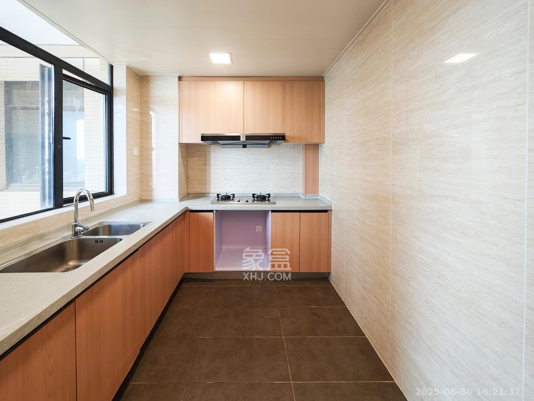 幸福考拉789 3室2厅2卫 78.8万 幸福考拉789 3室2厅2卫 78.8万厨房