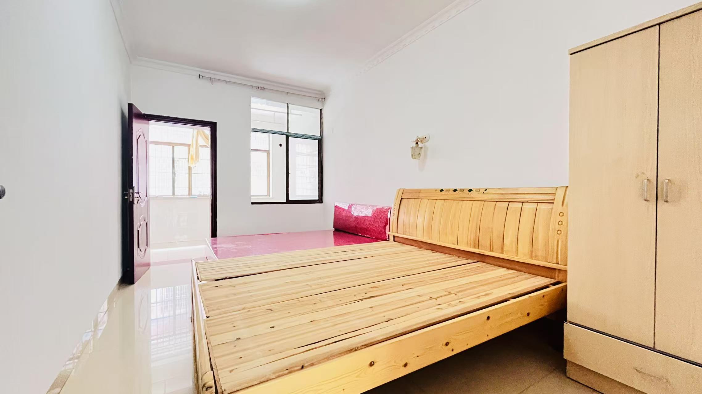 金塘小区  3室2厅1卫    1900.0元/月 金塘小区  3室2厅1卫    1900.0元/月室内图