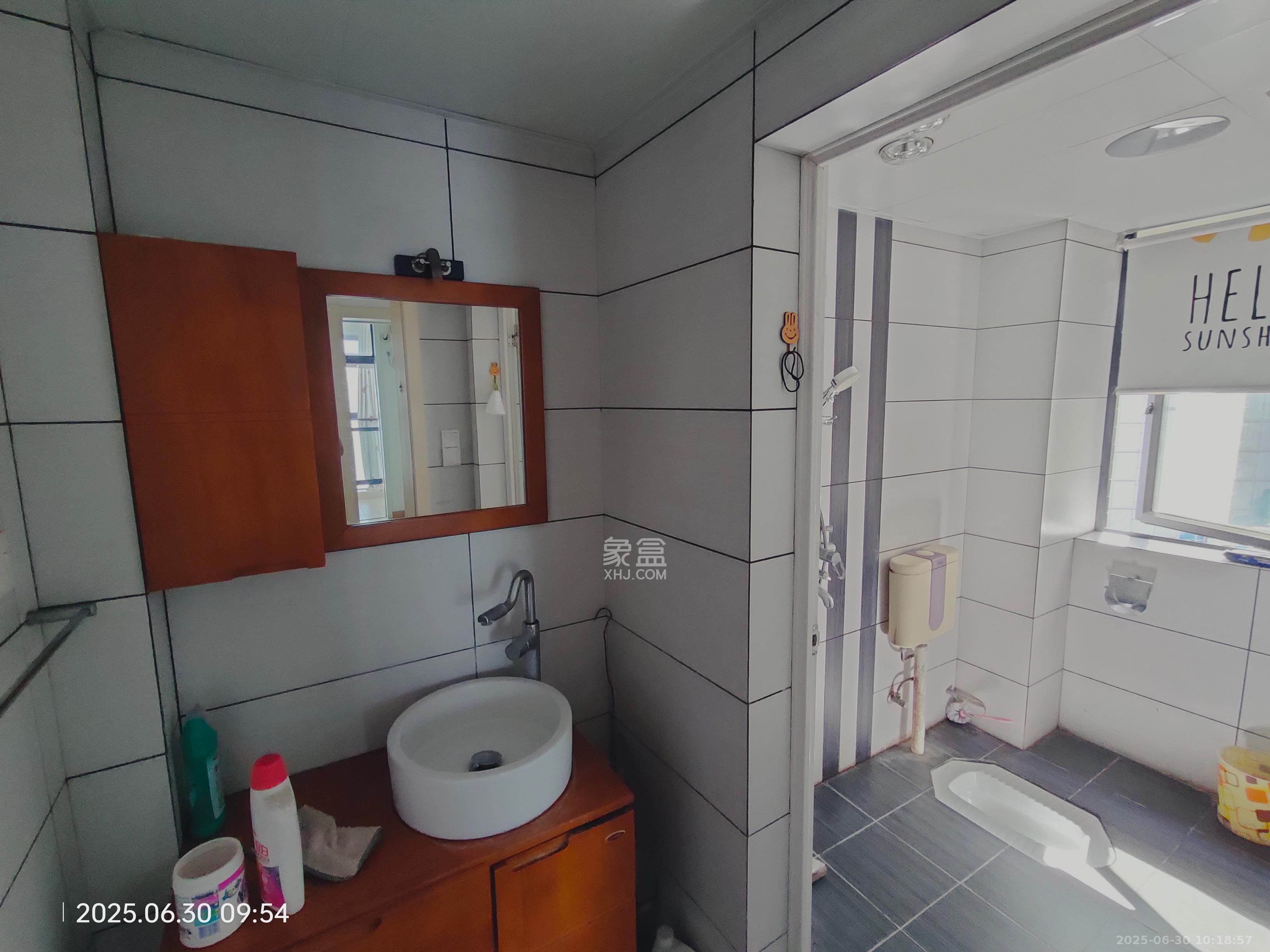 山水熙园  2室2厅1卫    1800.0元/月 山水熙园  2室2厅1卫    1800.0元/月室内图