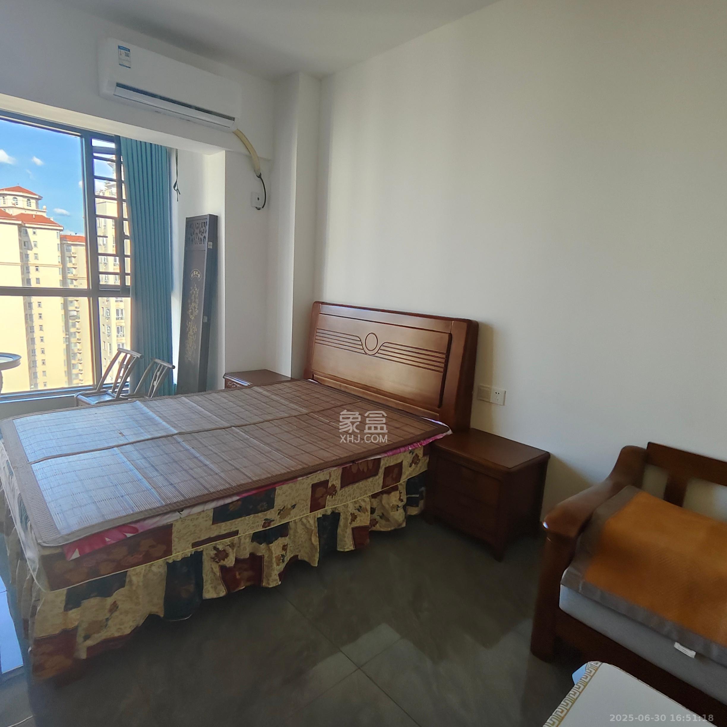 钱隆世家  1室1厅1卫    1500.0元/月室内图