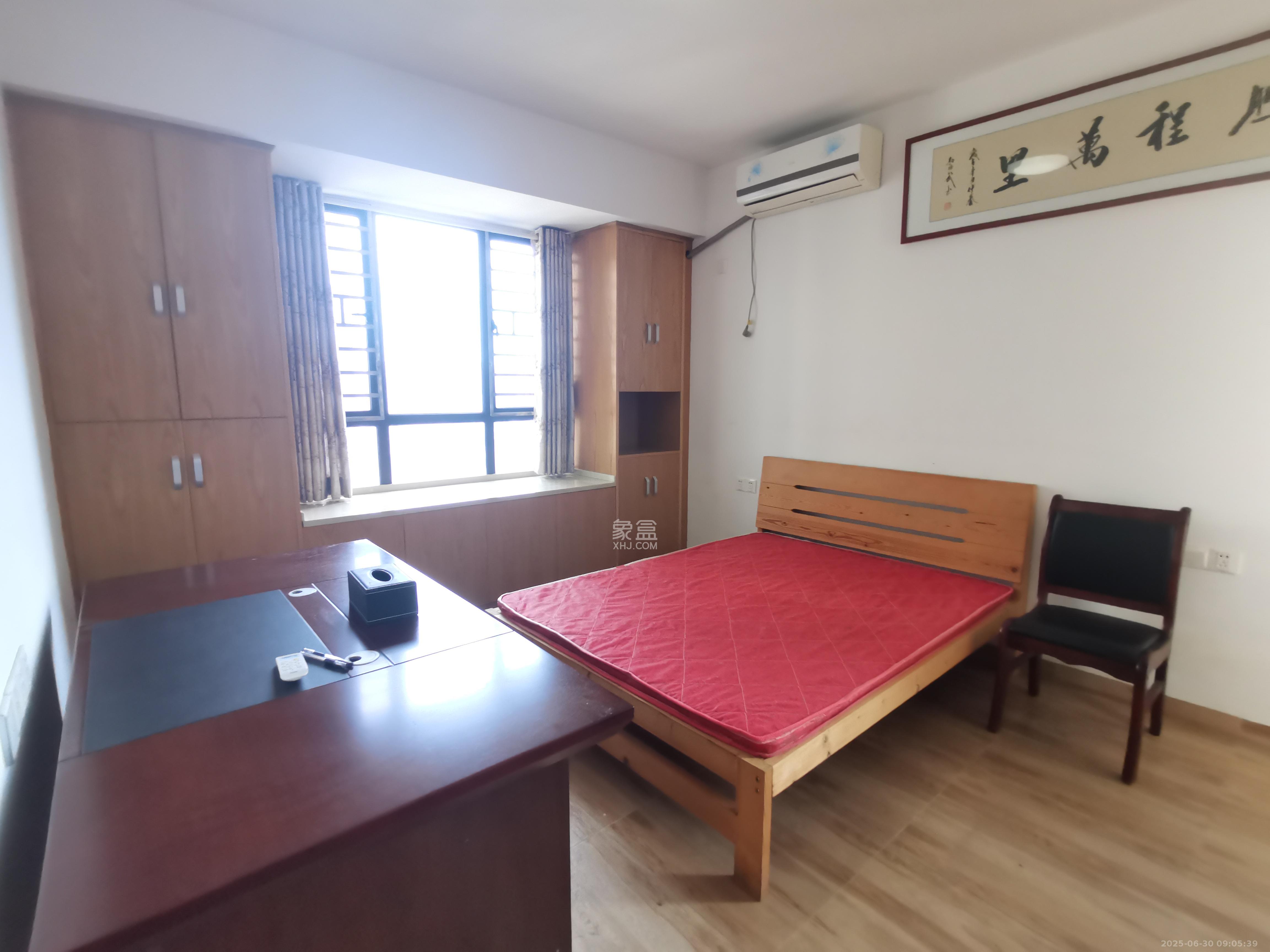 天下一家  3室2厅1卫    2600.0元/月 天下一家  3室2厅1卫    2600.0元/月室内图