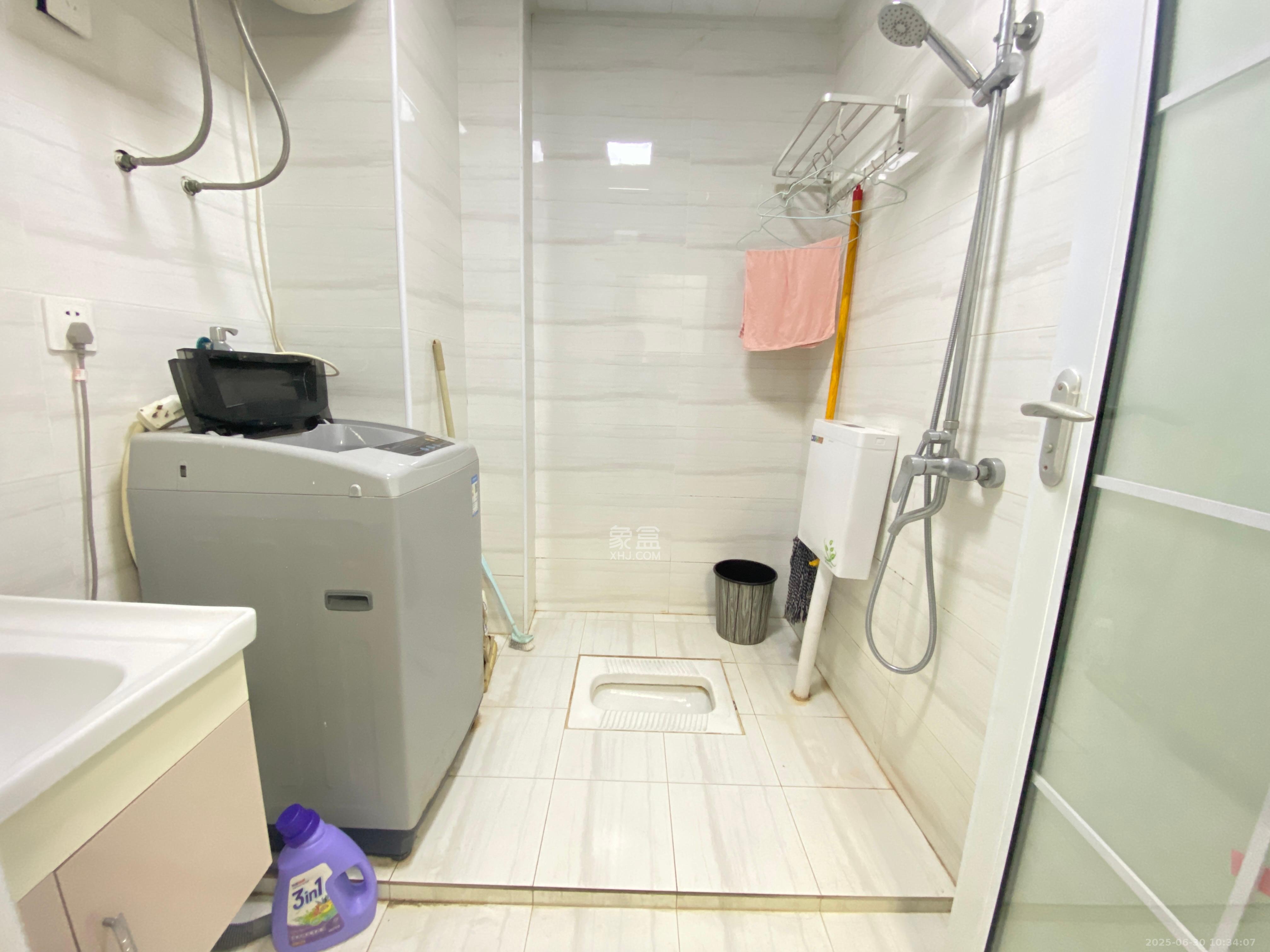 英祥春天  1室1厅1卫    1500.0元/月室内图