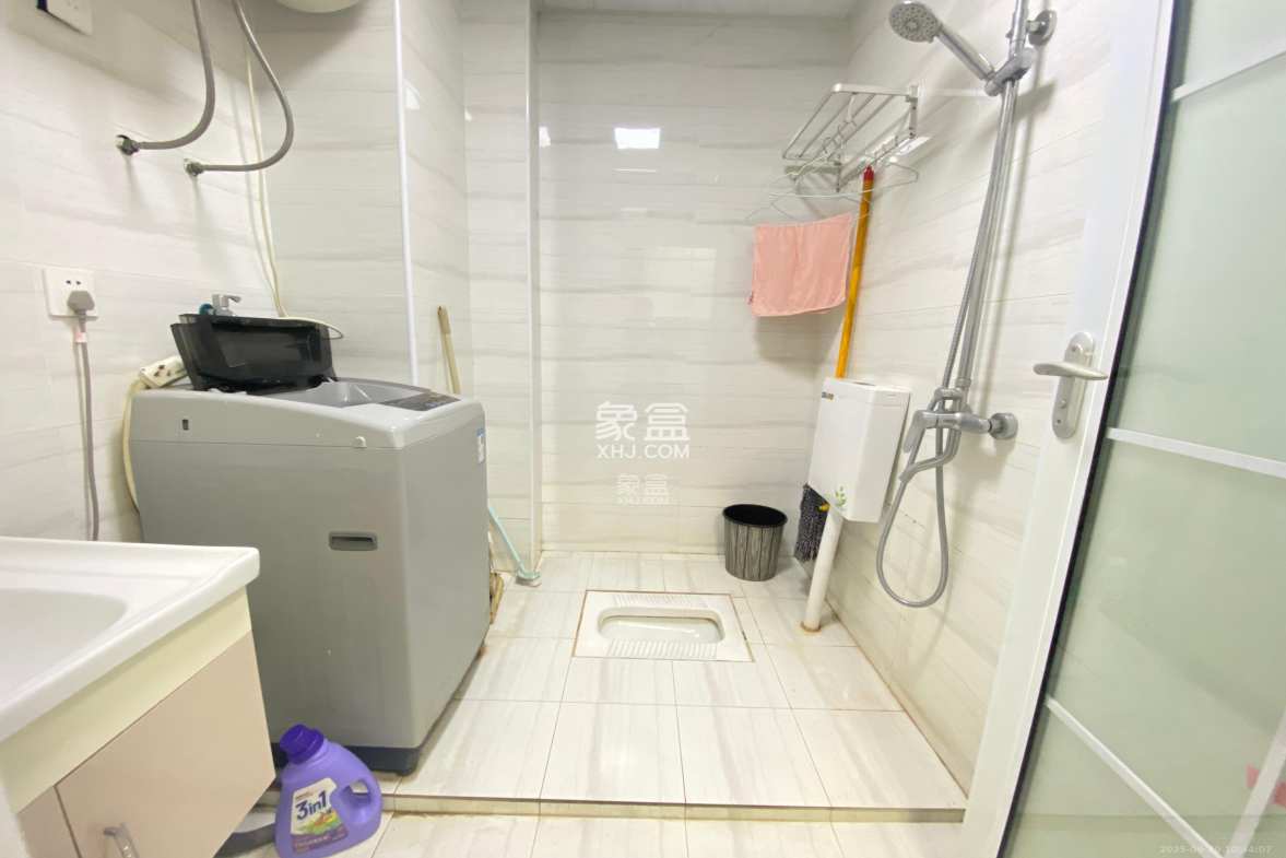 英祥春天  1室1厅1卫    1500.0元/月 英祥春天  1室1厅1卫    1500.0元/月室内图1