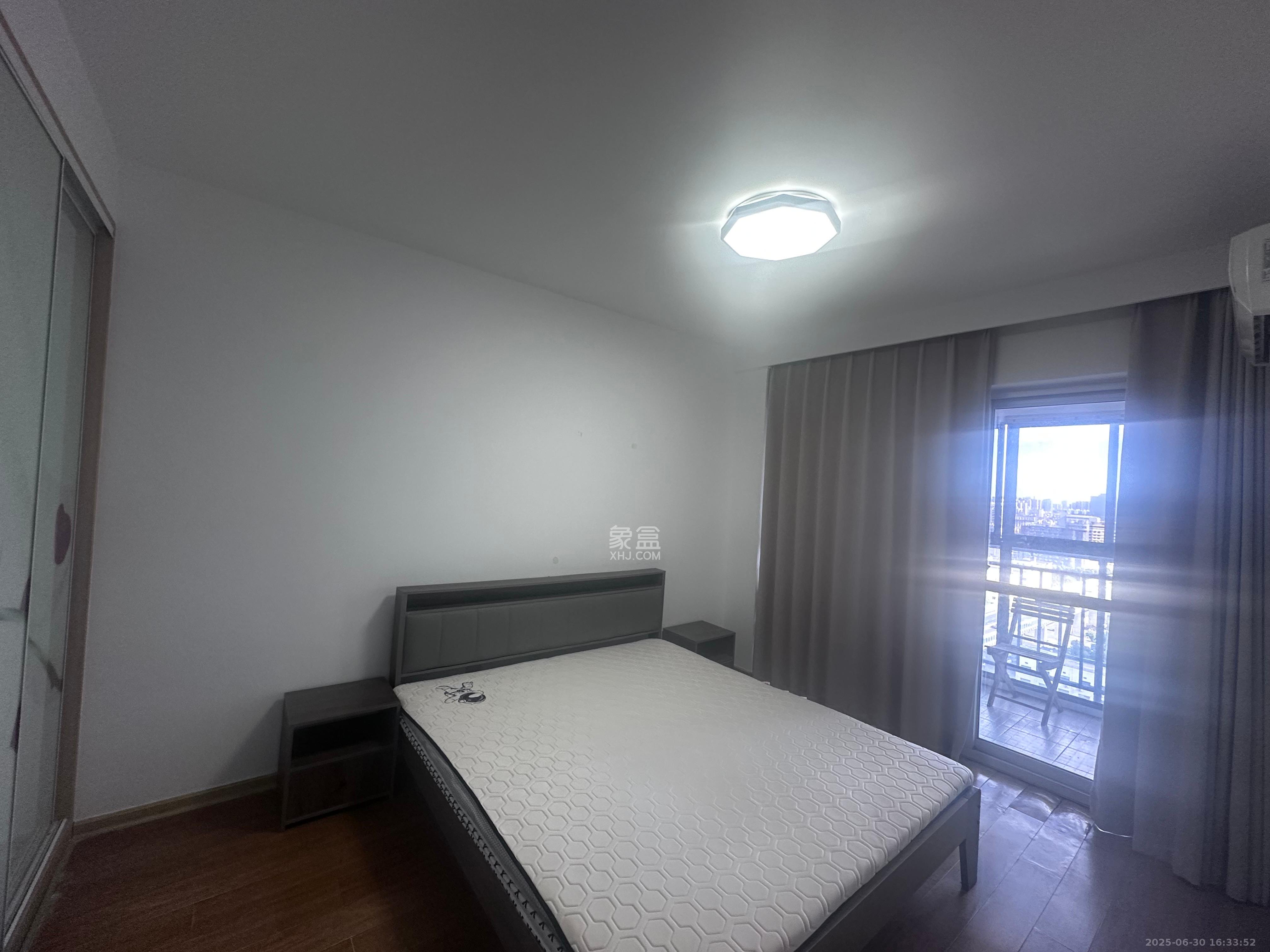 星典时代  3室2厅1卫   2300.00元/月室内图