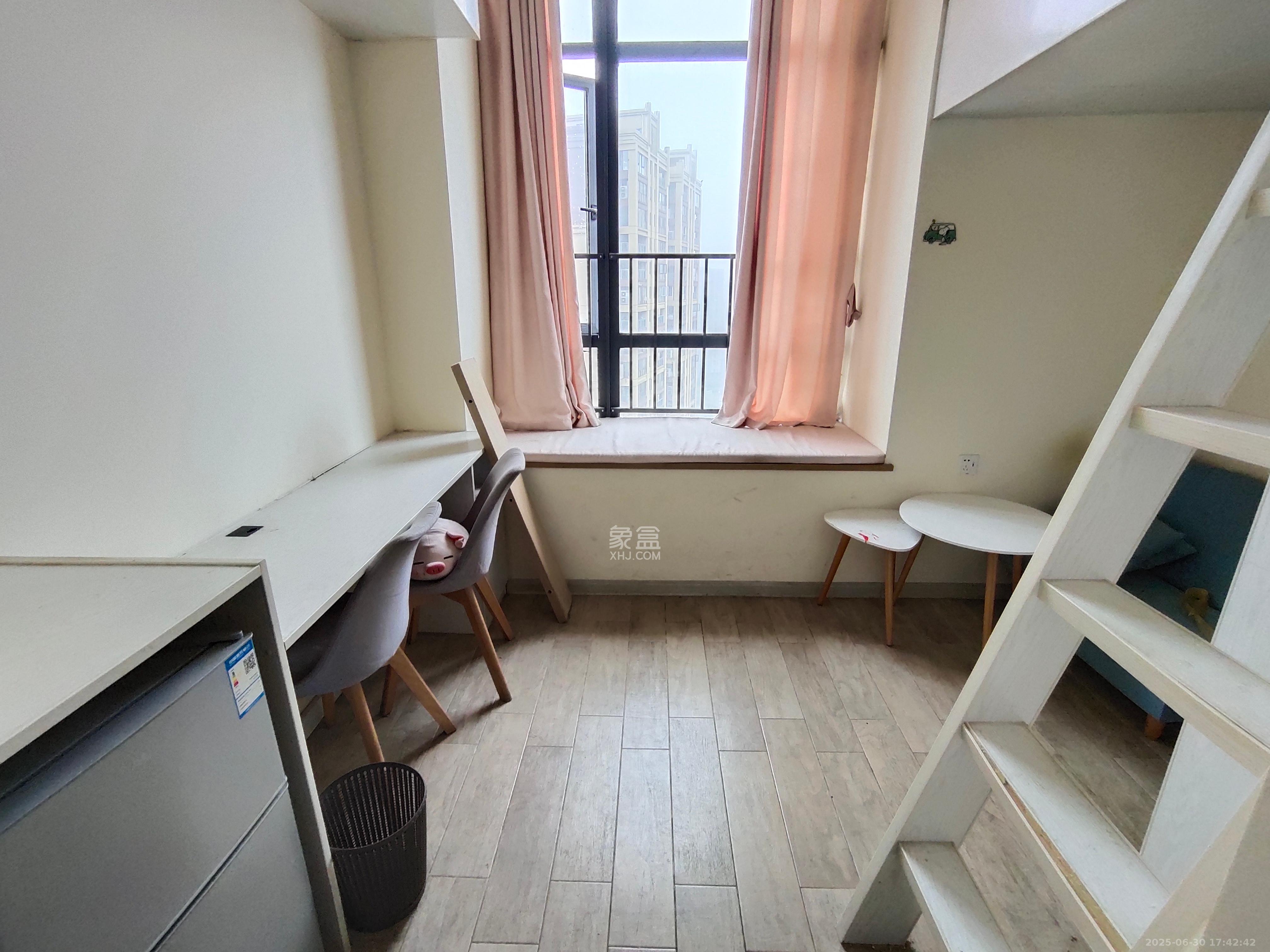 兰亭湾畔  1室1厅1卫    950.0元/月 兰亭湾畔  1室1厅1卫    950.0元/月室内图