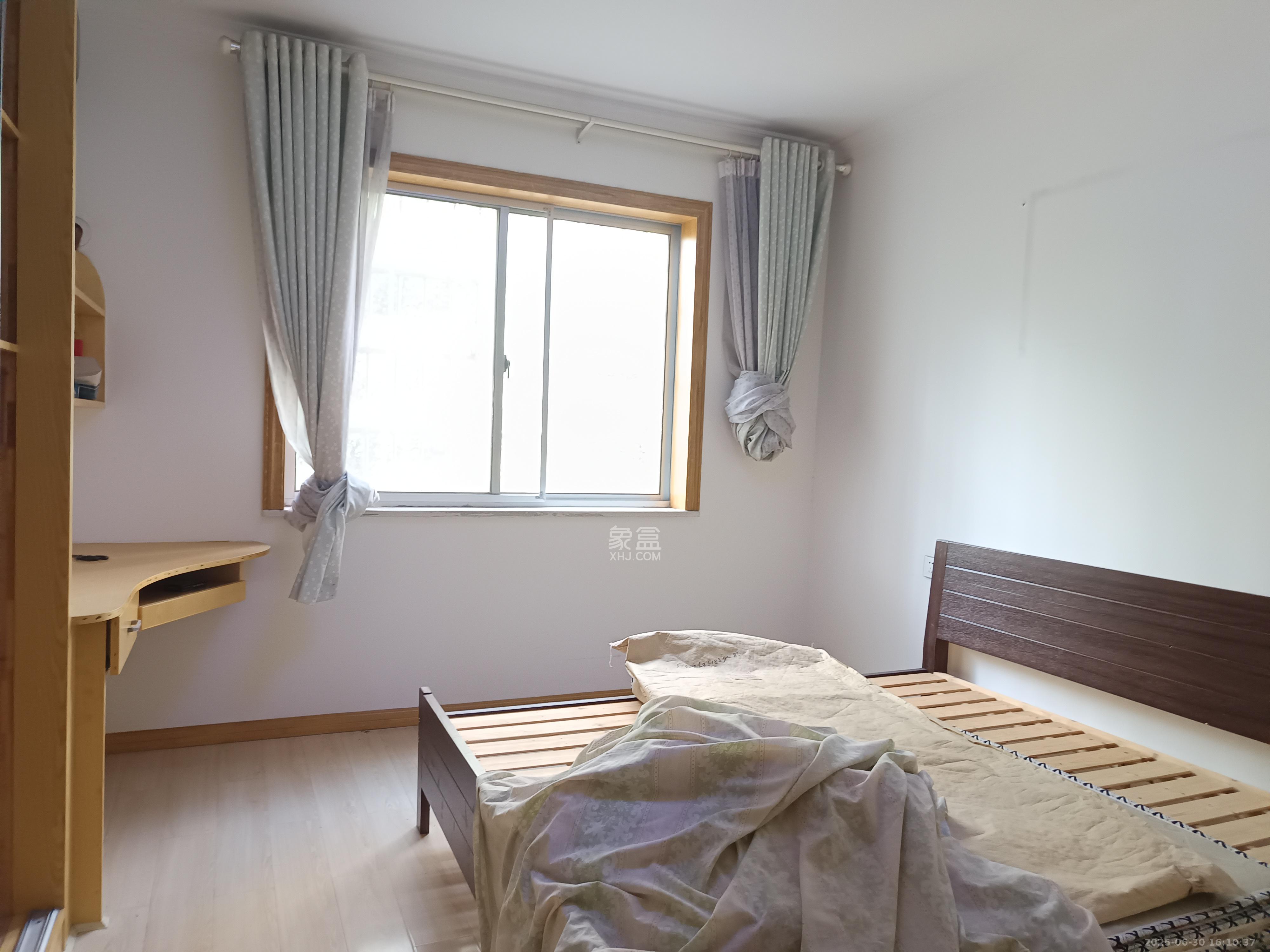 红树湾 3室2厅2卫 2000.0元/月 红树湾 3室2厅2卫 2000.0元/月室内图