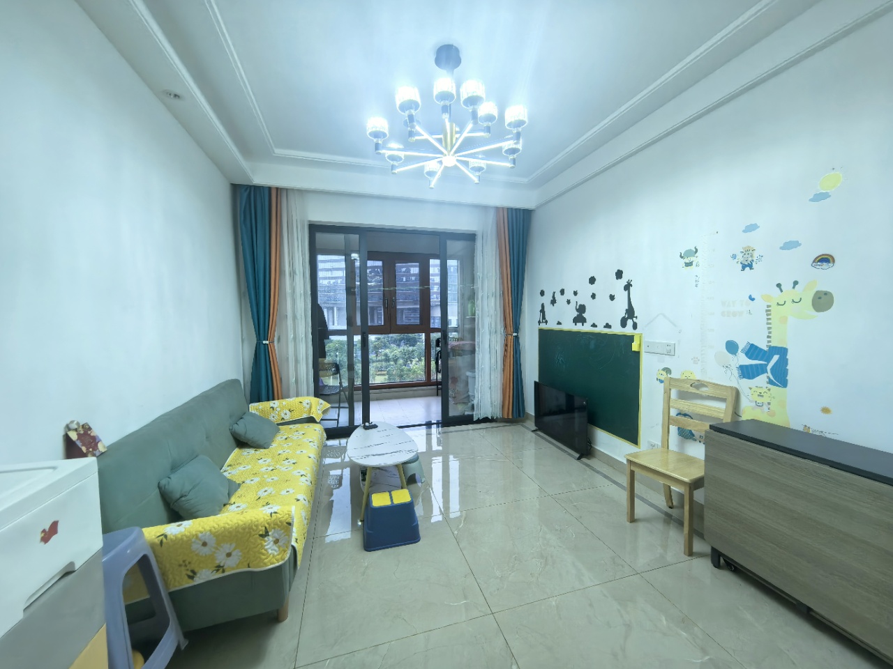 伊泰天骄三期 2室2厅1卫 105.0万 伊泰天骄三期 2室2厅1卫 105.0万室内图