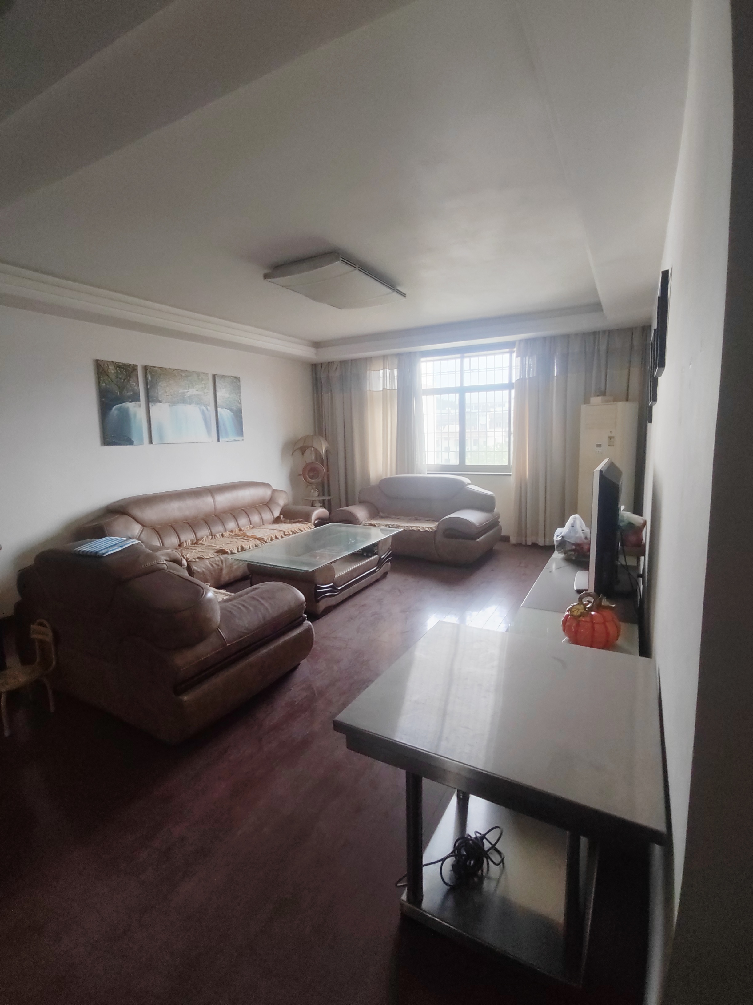 王家小区  1室0厅0卫    600.0元/月