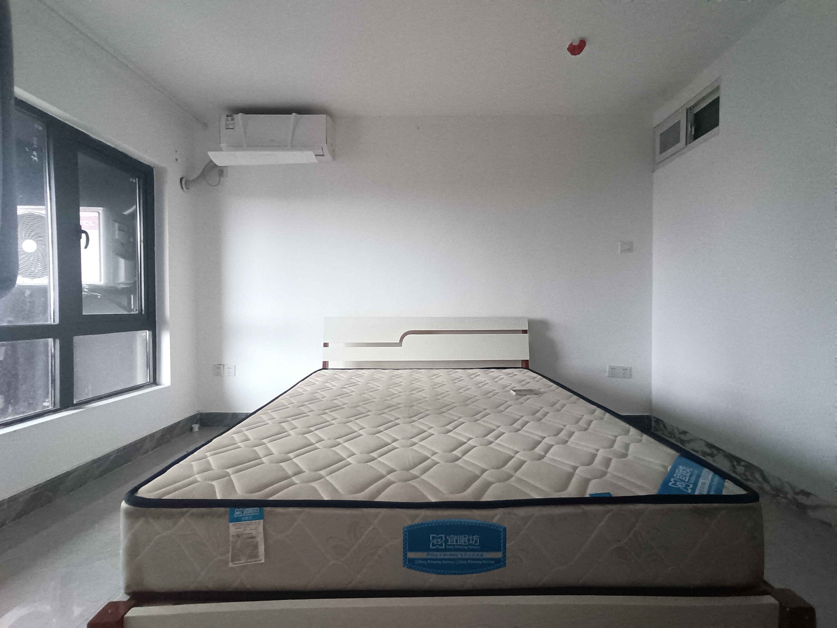 绿地海德公馆 2室1厅1卫 2400.0元/月 绿地海德公馆 2室1厅1卫 2400.0元/月室内图