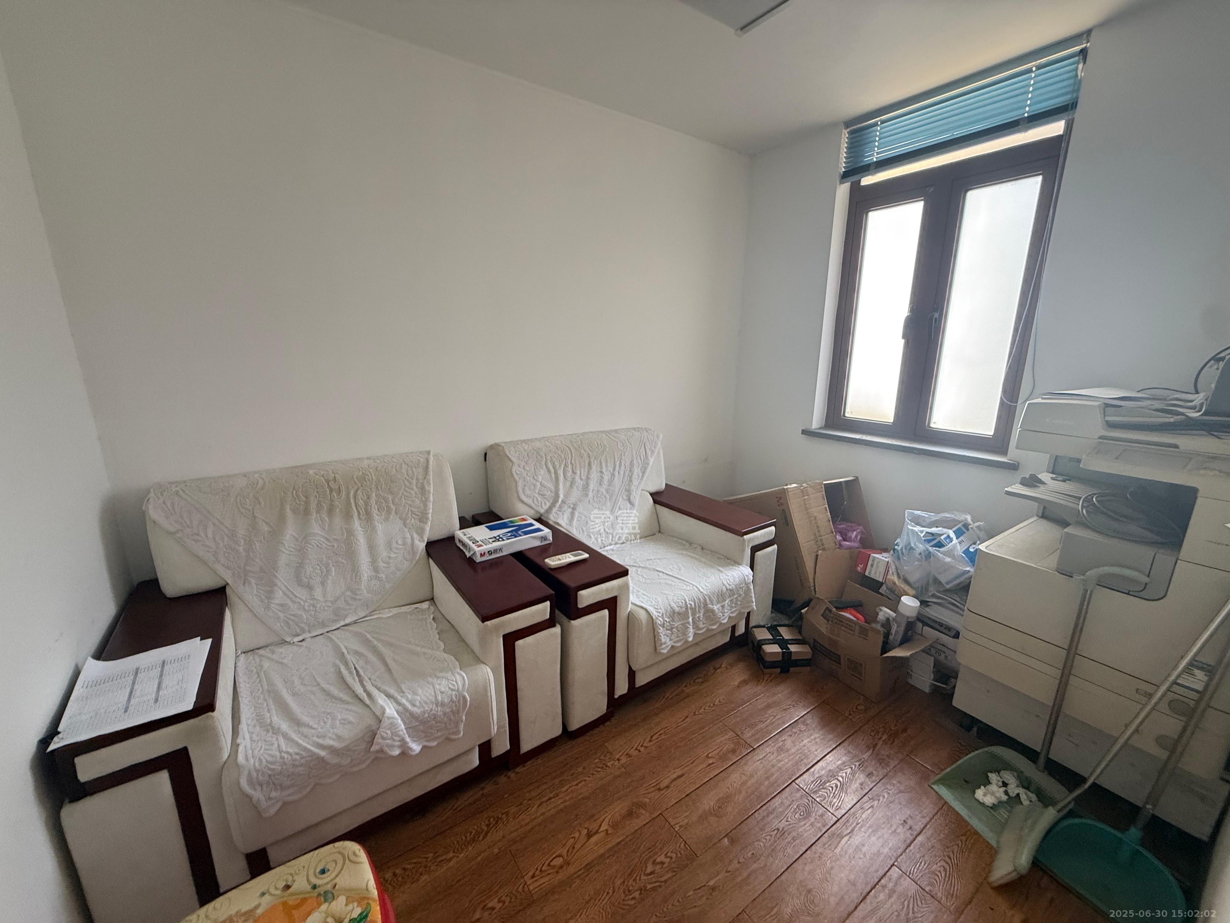 吉联小区(红墅湾)  6室2厅4卫    16000.0元/月 吉联小区(红墅湾)  6室2厅4卫    16000.0元/月室内图