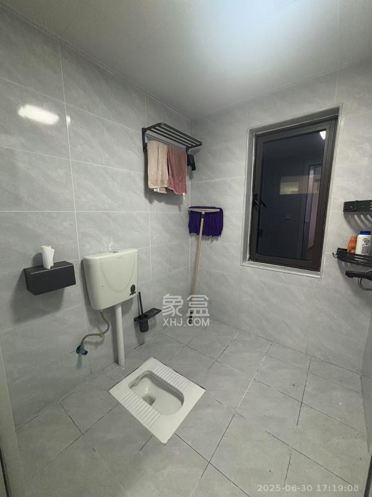 阳光城尚东湾愉景苑  3室2厅1卫    2600.0元/月室内图