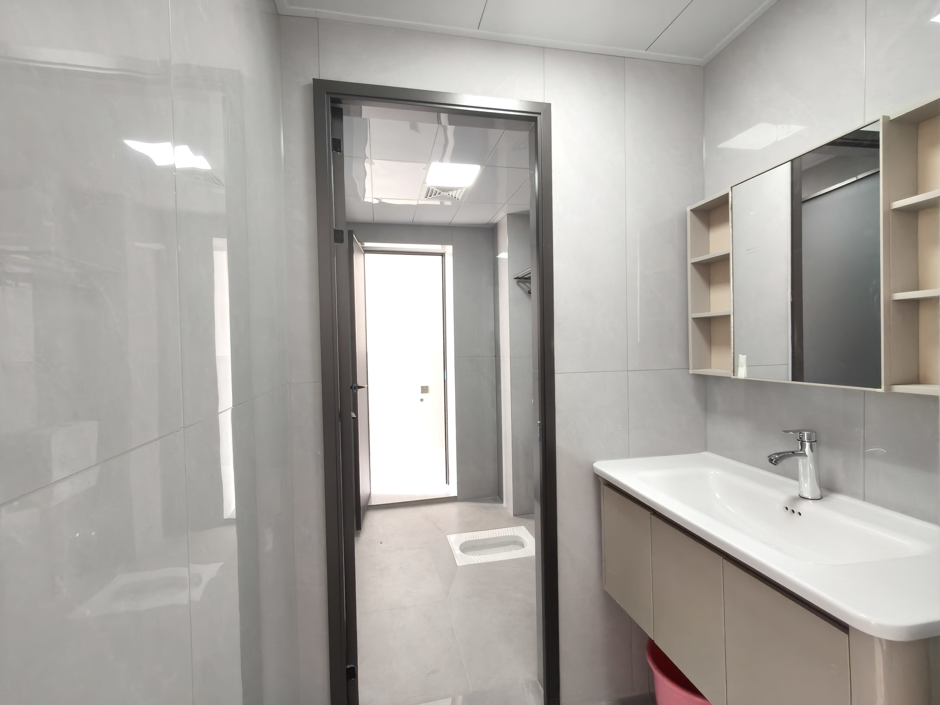 南门口安置小区二期 3室2厅2卫 2500.0元/月 南门口安置小区二期 3室2厅2卫 2500.0元/月室内图