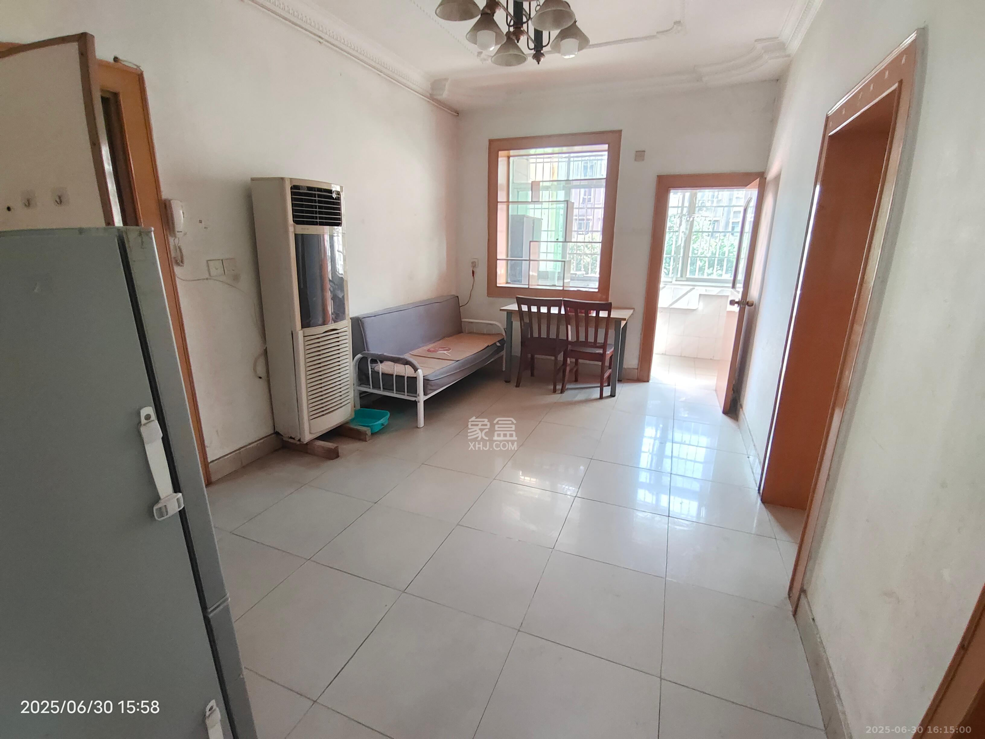 火星一片 2室1厅1卫 1300.0元/月 火星一片 2室1厅1卫 1300.0元/月室内图