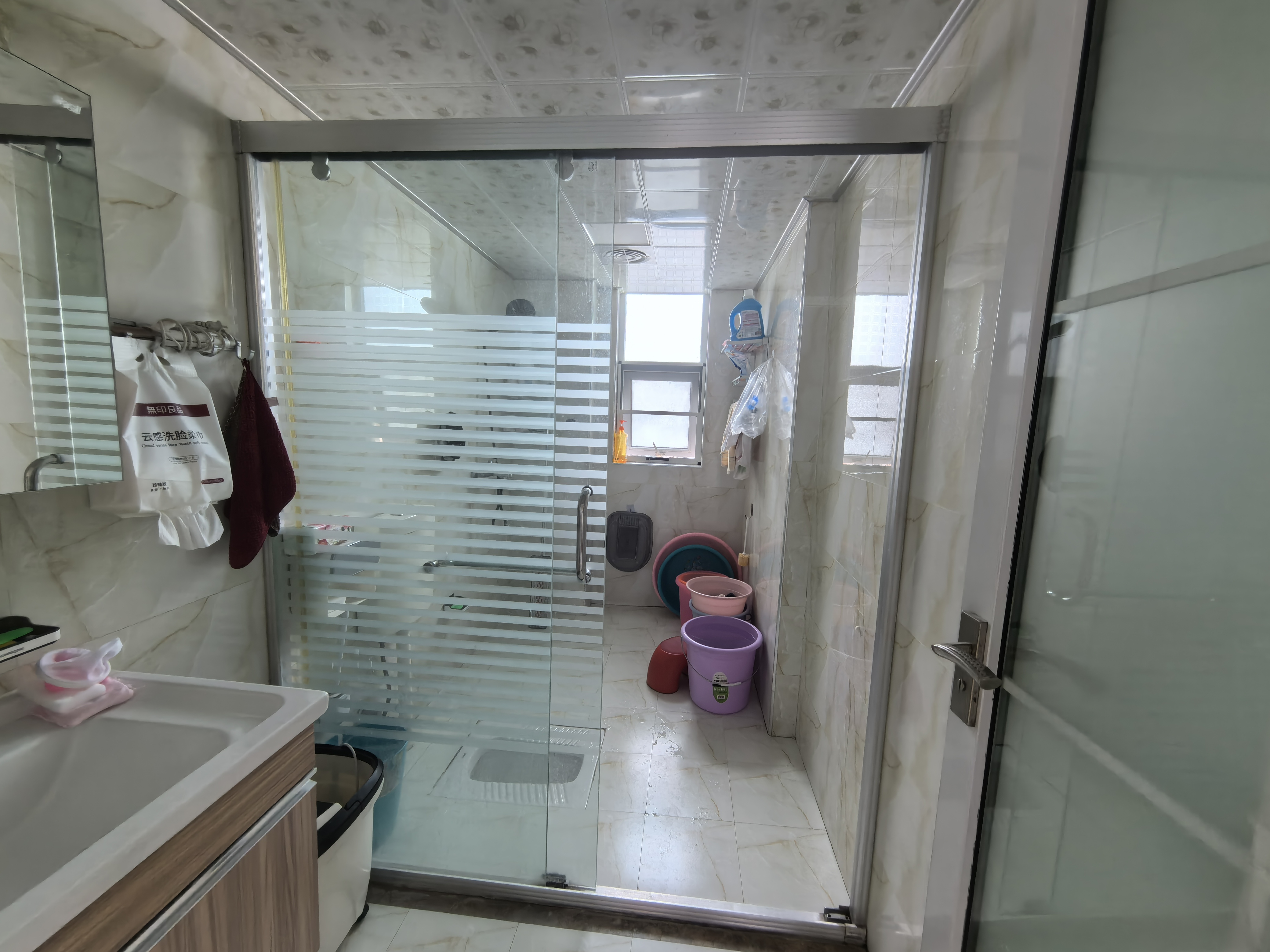 高盛澧园一二期  3室2厅2卫    81.8万 高盛澧园一二期  3室2厅2卫    81.8万客厅