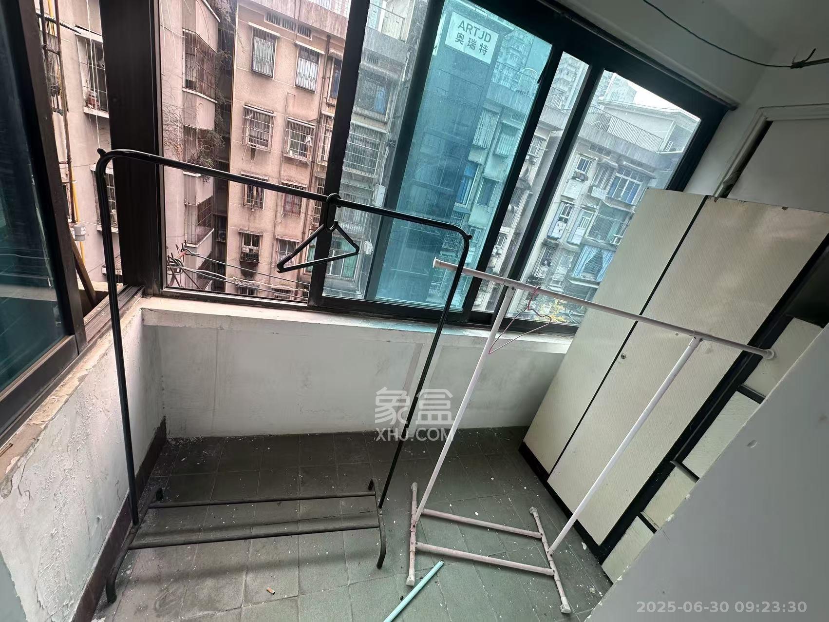 向韶村 3室1厅1卫 1400.0元/月 向韶村 3室1厅1卫 1400.0元/月室内图