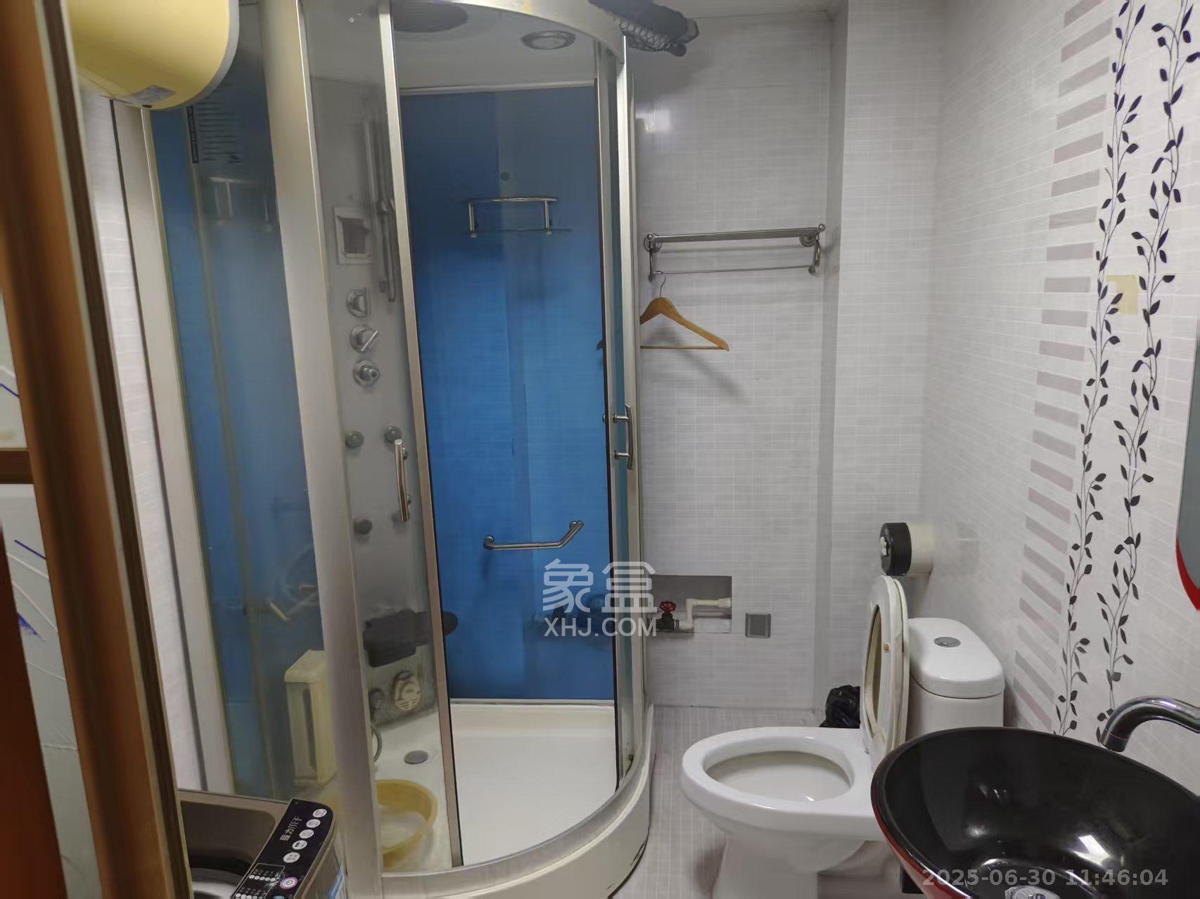 新世纪家园  3室2厅2卫    2600.0元/月 新世纪家园  3室2厅2卫    2600.0元/月室内图