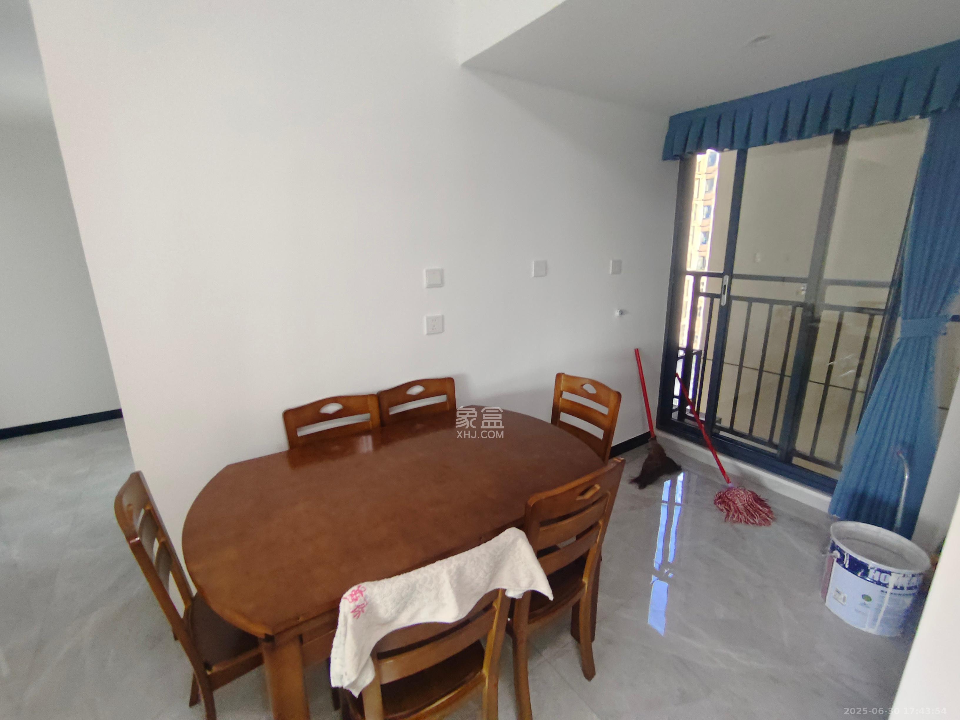 惟智园安置小区 3室2厅1卫 2900.0元/月 惟智园安置小区 3室2厅1卫 2900.0元/月室内图