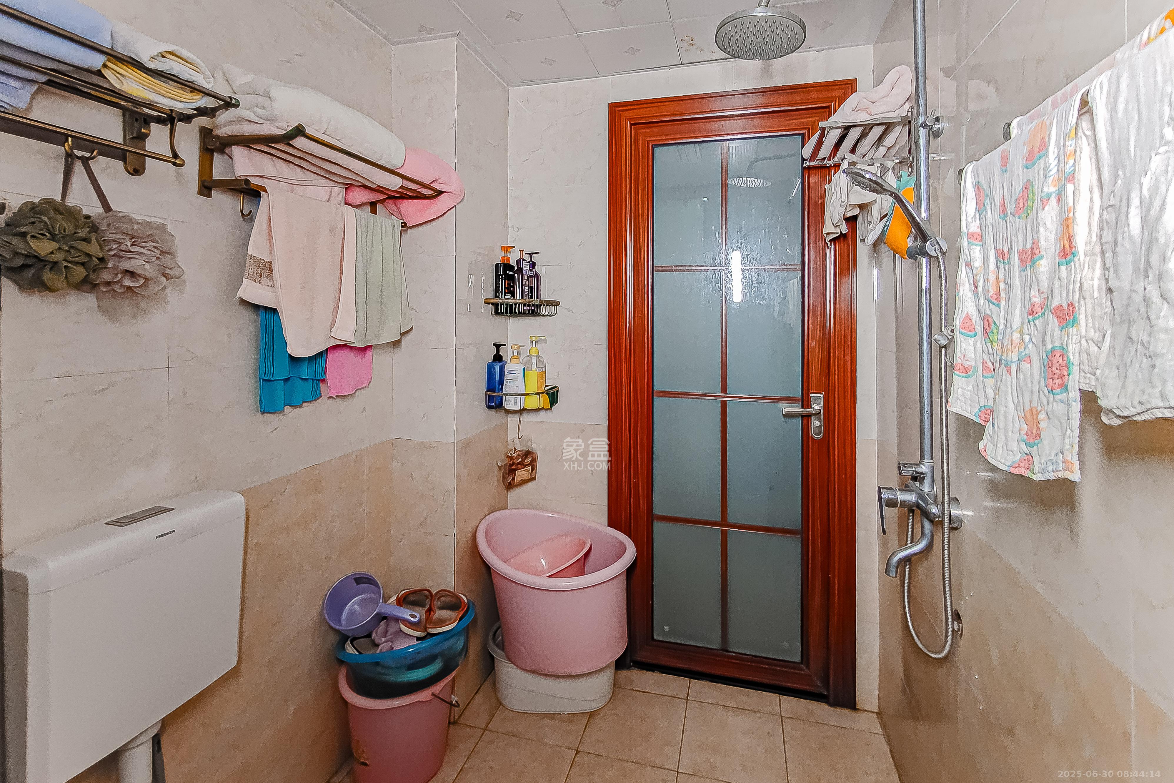 未来漫城 3室2厅2卫 85.8万 未来漫城 3室2厅2卫 85.8万卫生间