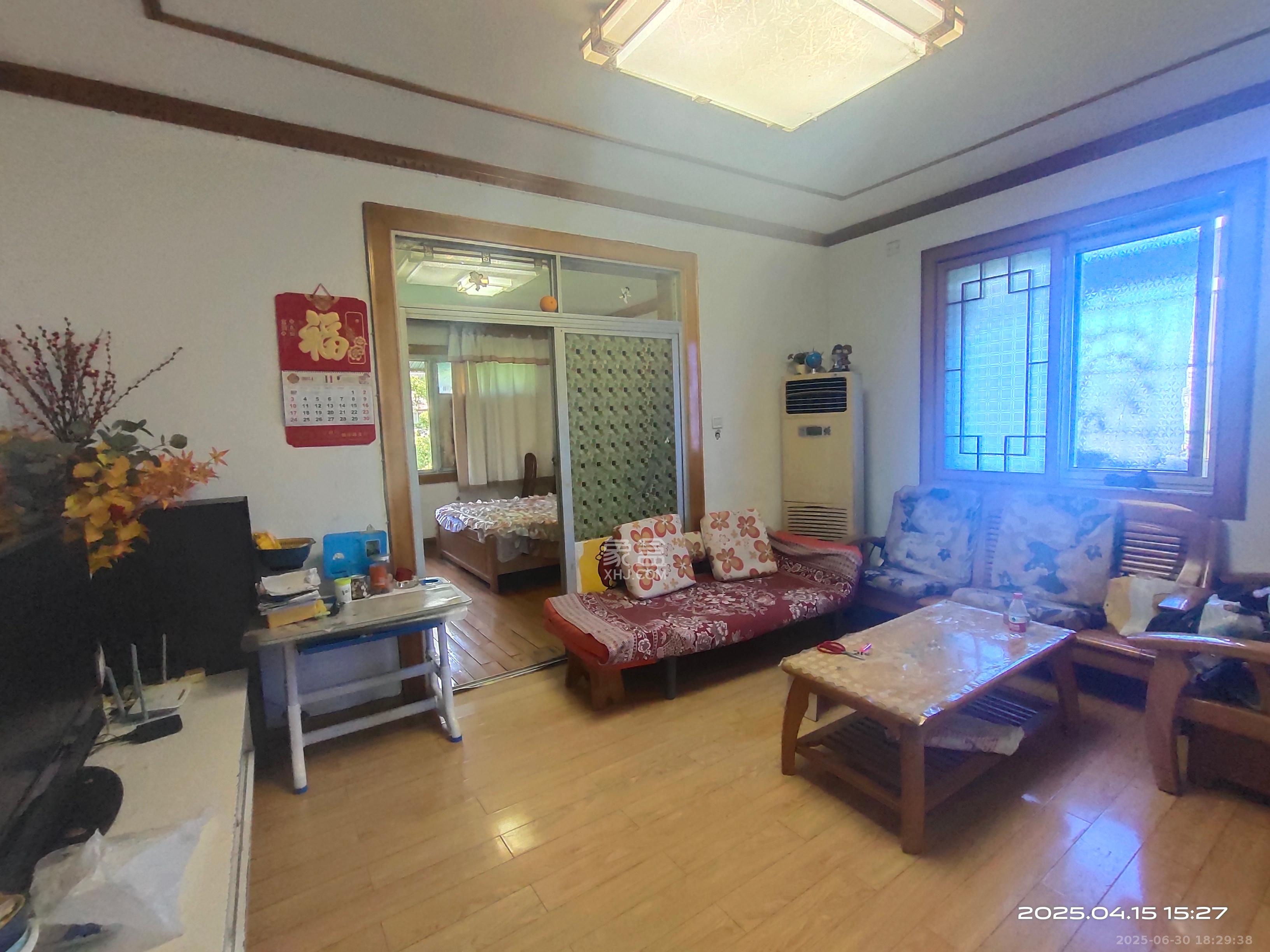 四星客车厂(四星小区) 3室2厅1卫 1500.0元/月 四星客车厂(四星小区) 3室2厅1卫 1500.0元/月室内图