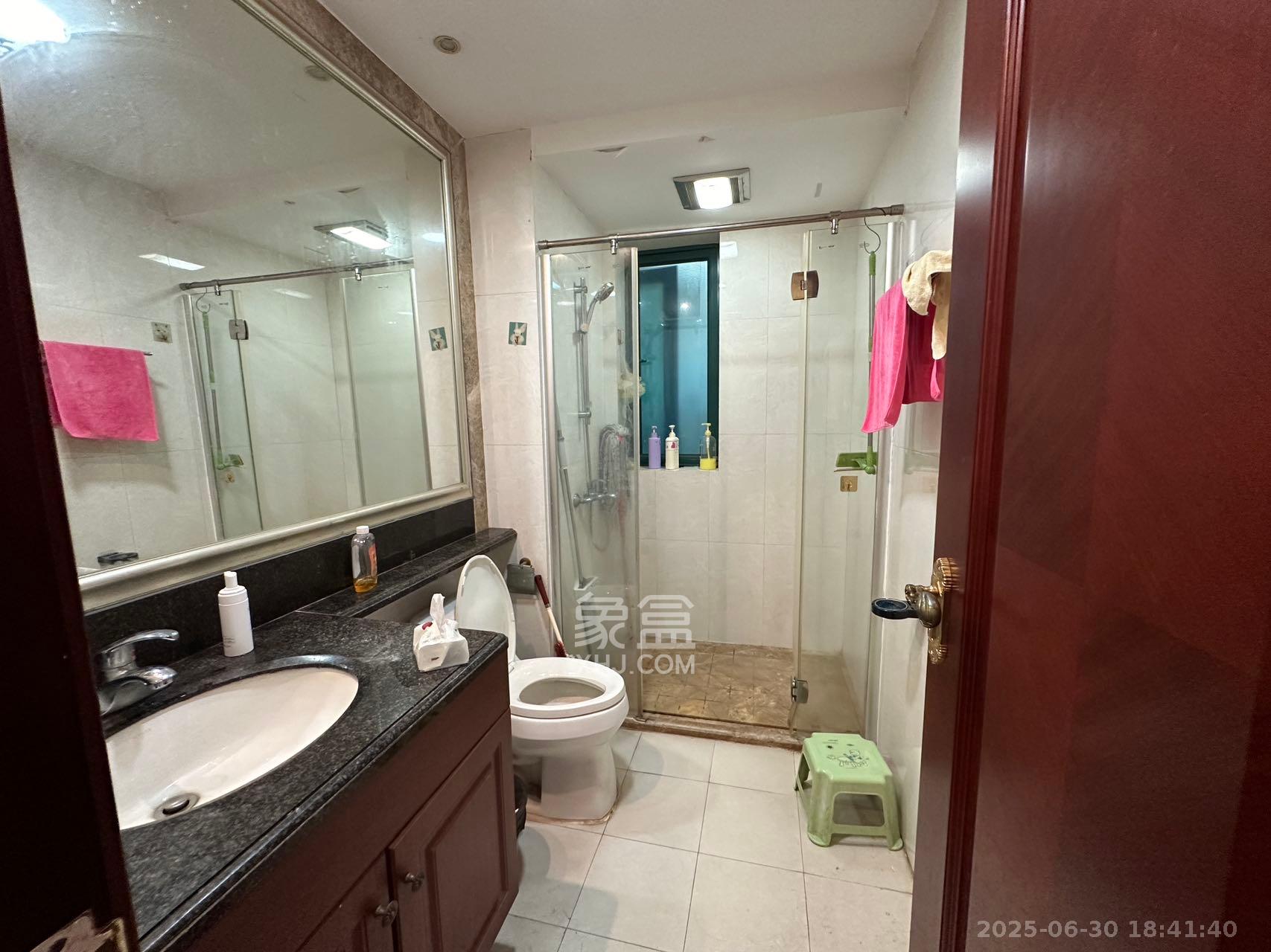 恒大绿洲 3室2厅2卫 2700.0元/月 恒大绿洲 3室2厅2卫 2700.0元/月室内图