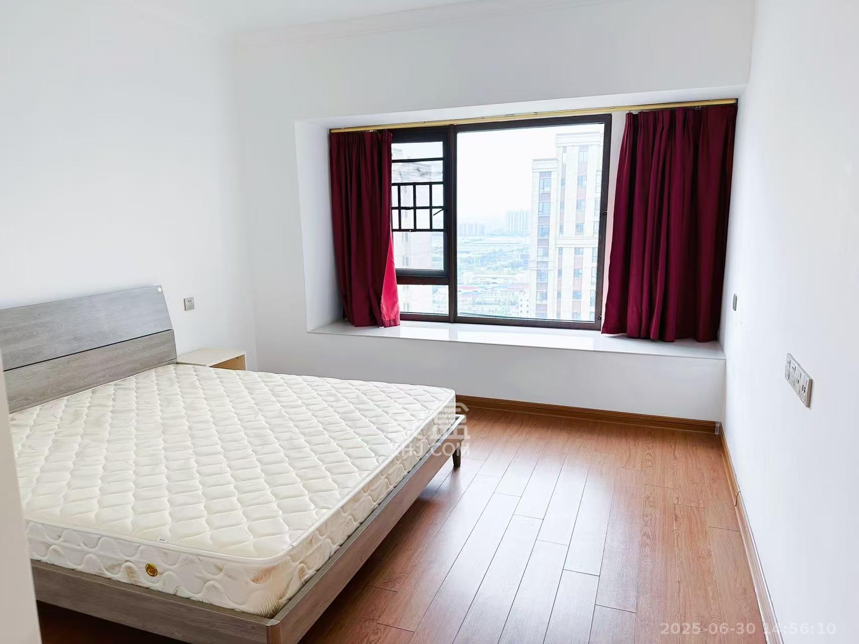 碧桂园星城首府  3室1厅2卫    3000.0元/月 碧桂园星城首府  3室1厅2卫    3000.0元/月室内图