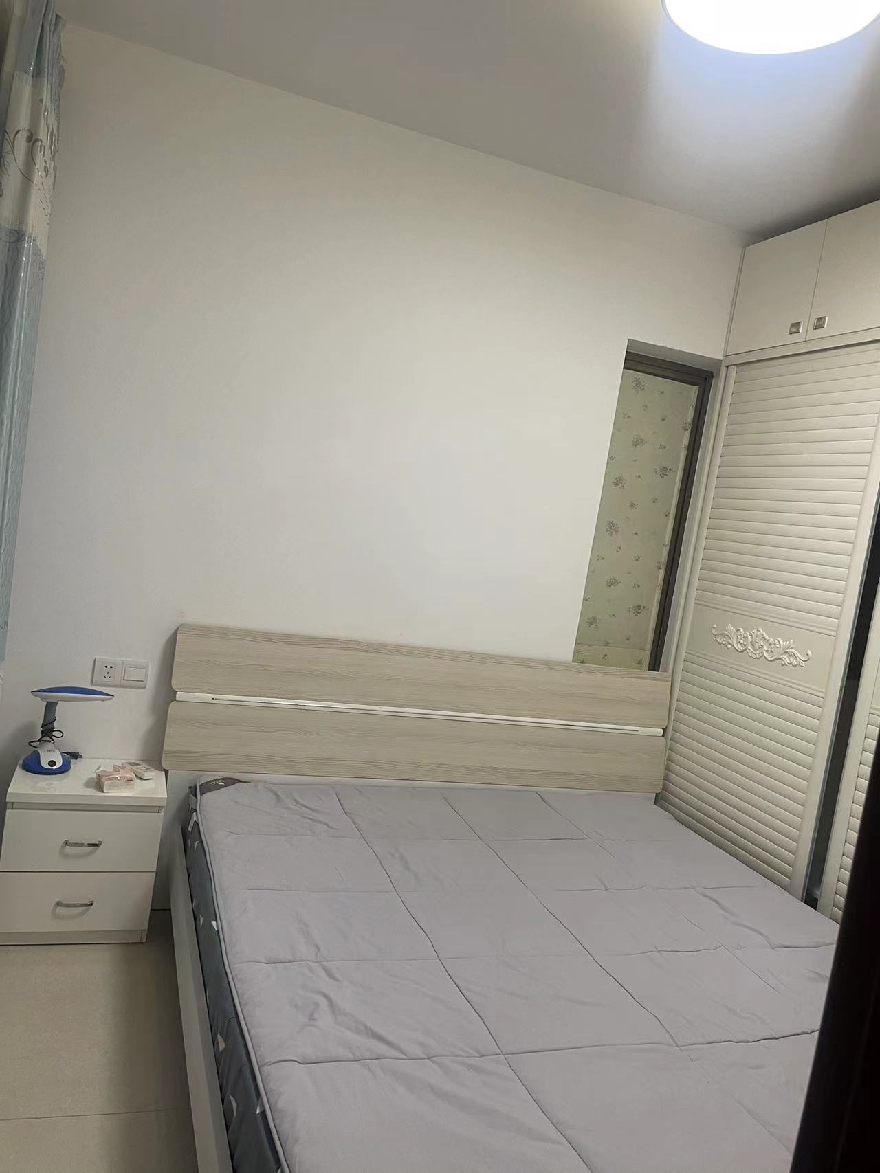 滨江绿都  2室1厅1卫    2400.0元/月
