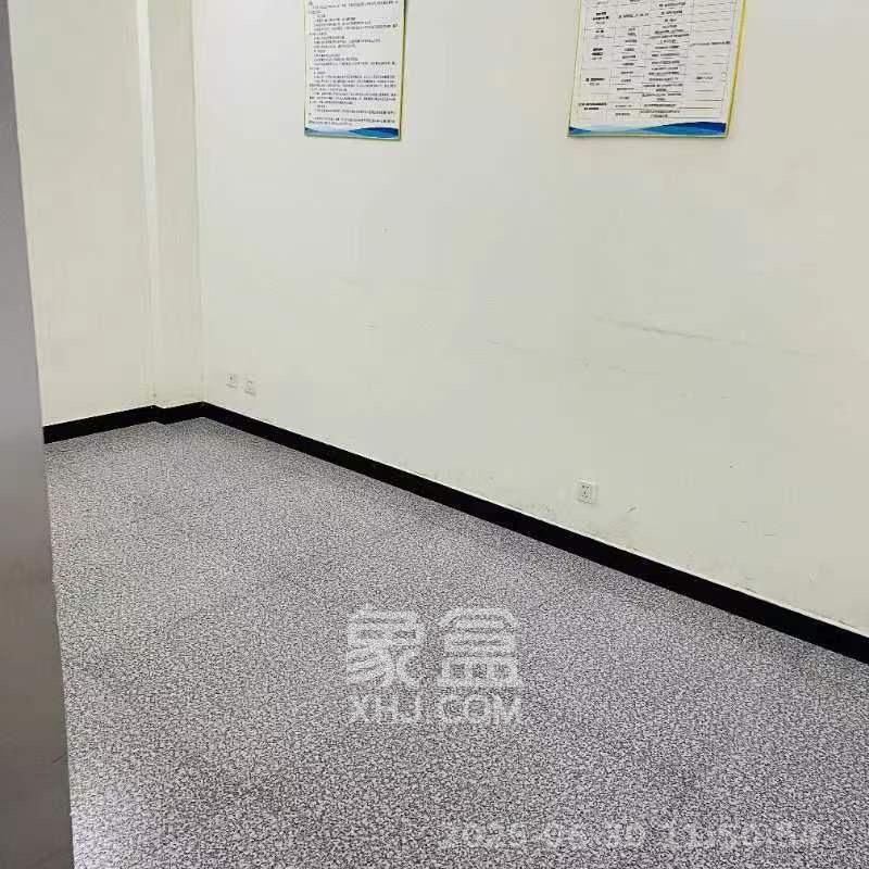 都市阳光大厦  3室2厅1卫   4000.00元/月室内图