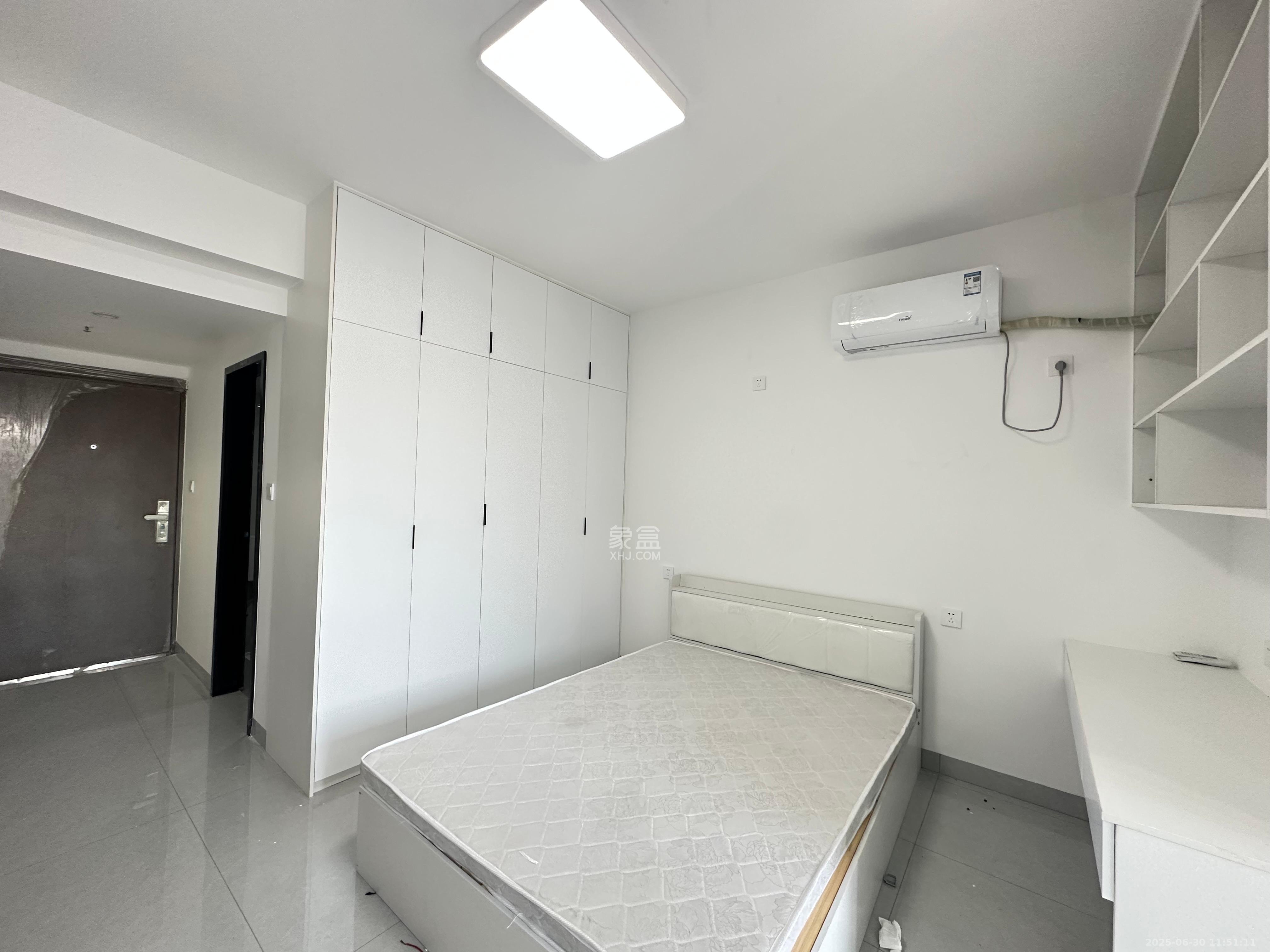 嘉裕大厦  1室1厅1卫   1600.00元/月室内图