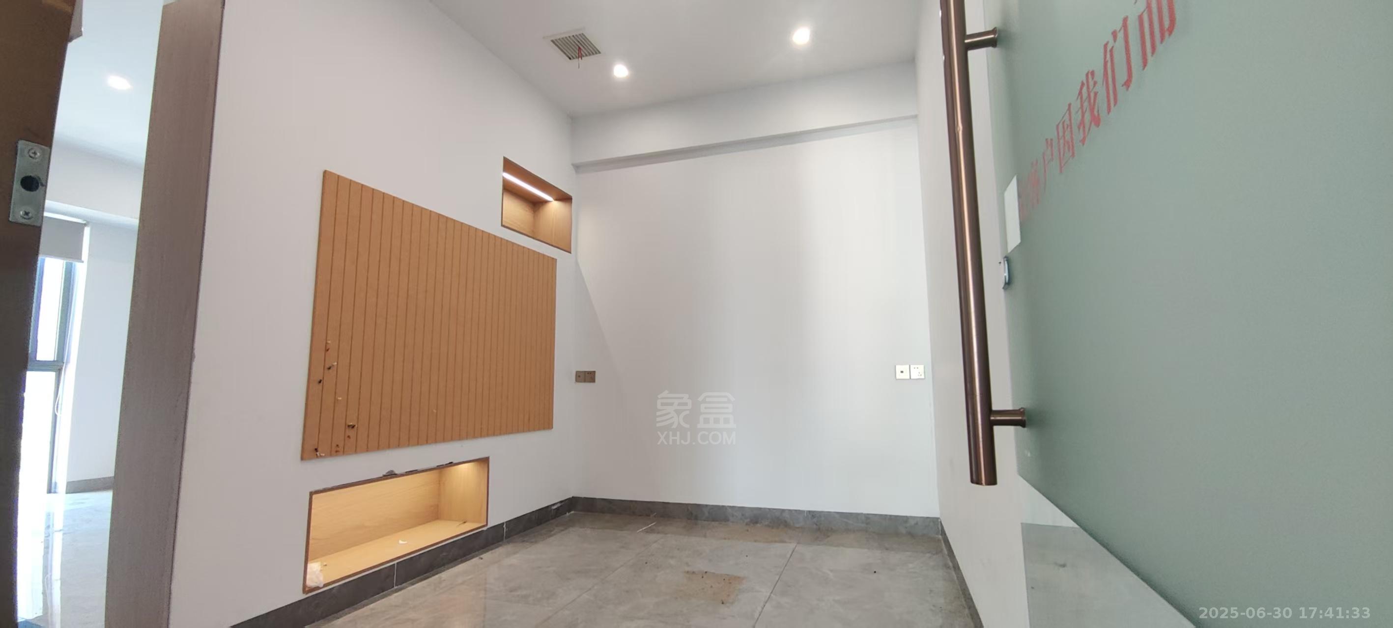 尚格广场 3室1厅1卫 6000.0元/月 尚格广场 3室1厅1卫 6000.0元/月室内图