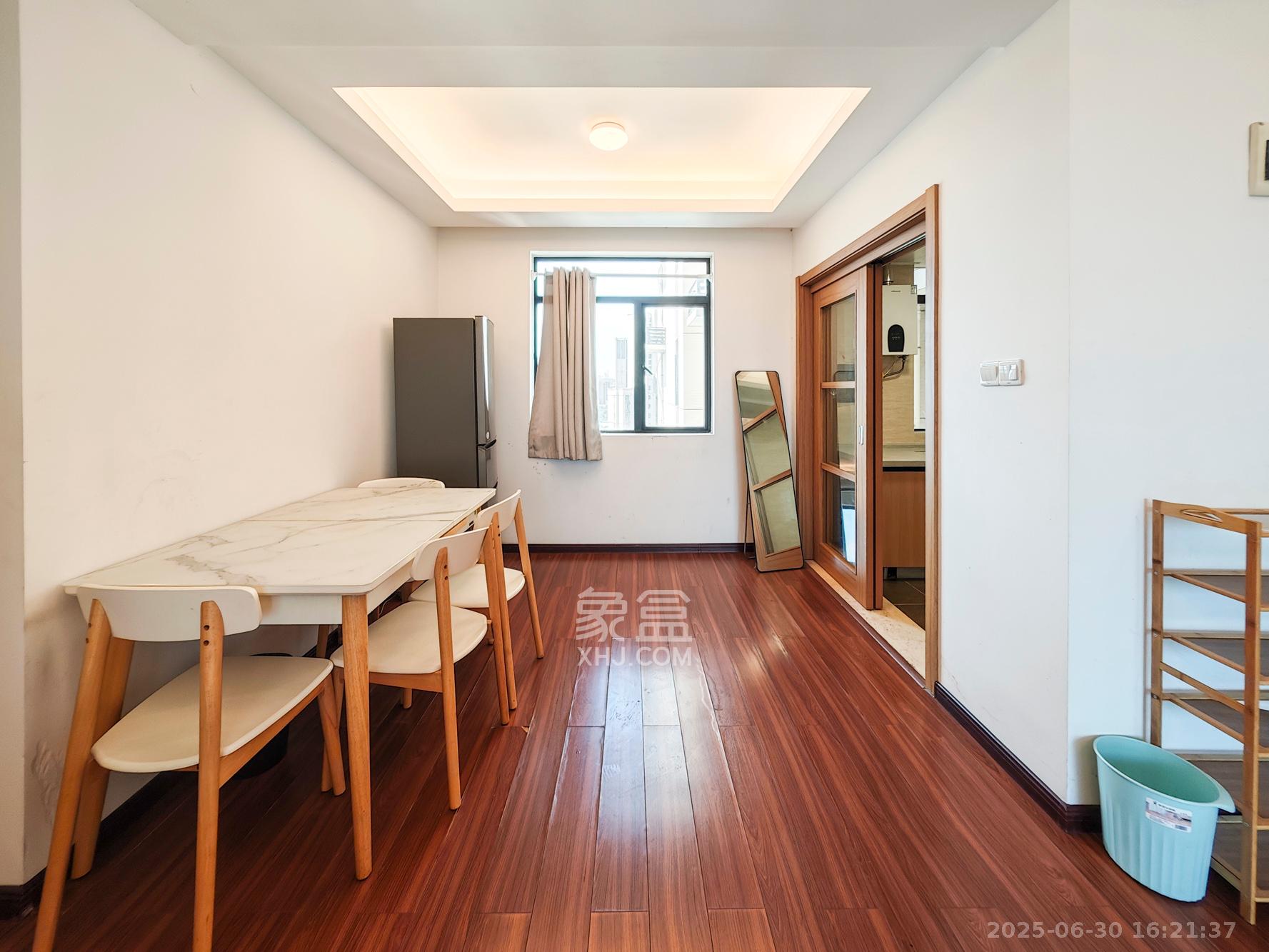 幸福考拉789  3室2厅2卫    78.8万客厅