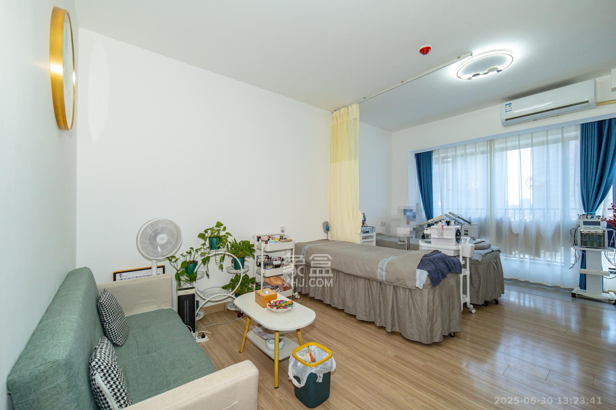 新长海漓湘悦  1室0厅0卫    22.0万客厅