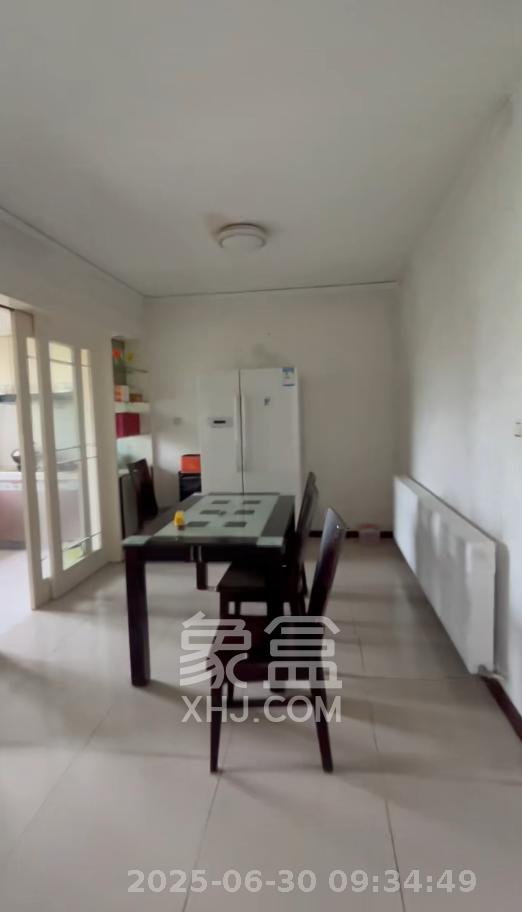 鑫园 3室2厅1卫 2400.0元/月 鑫园 3室2厅1卫 2400.0元/月室内图