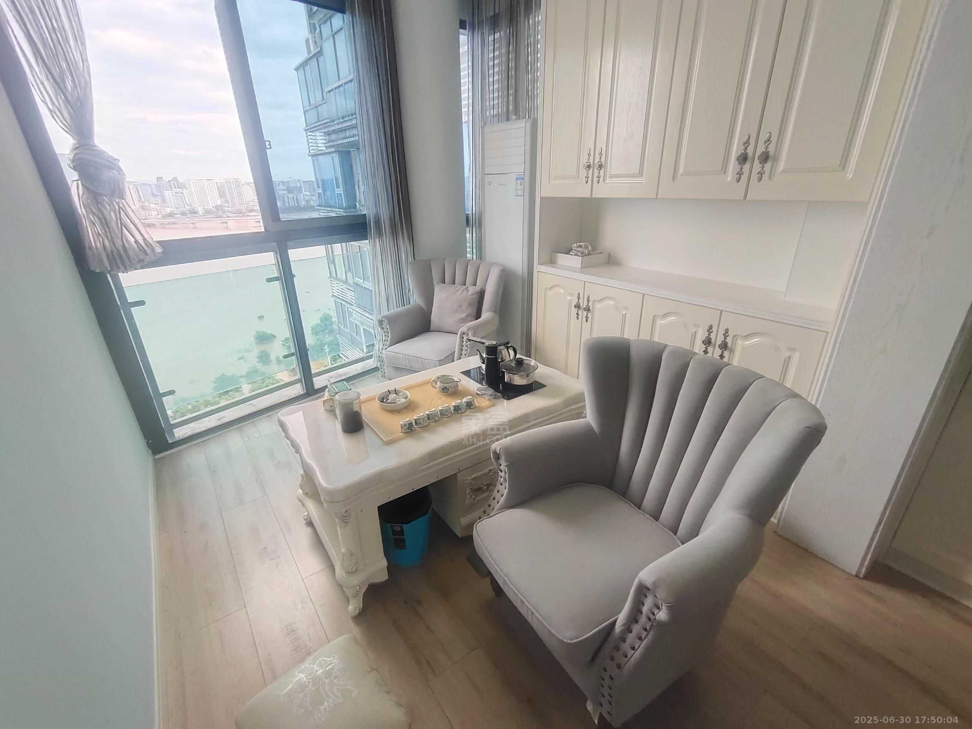 丽景滨江 4室2厅2卫 3800.00元/月 丽景滨江 4室2厅2卫 3800.00元/月室内图