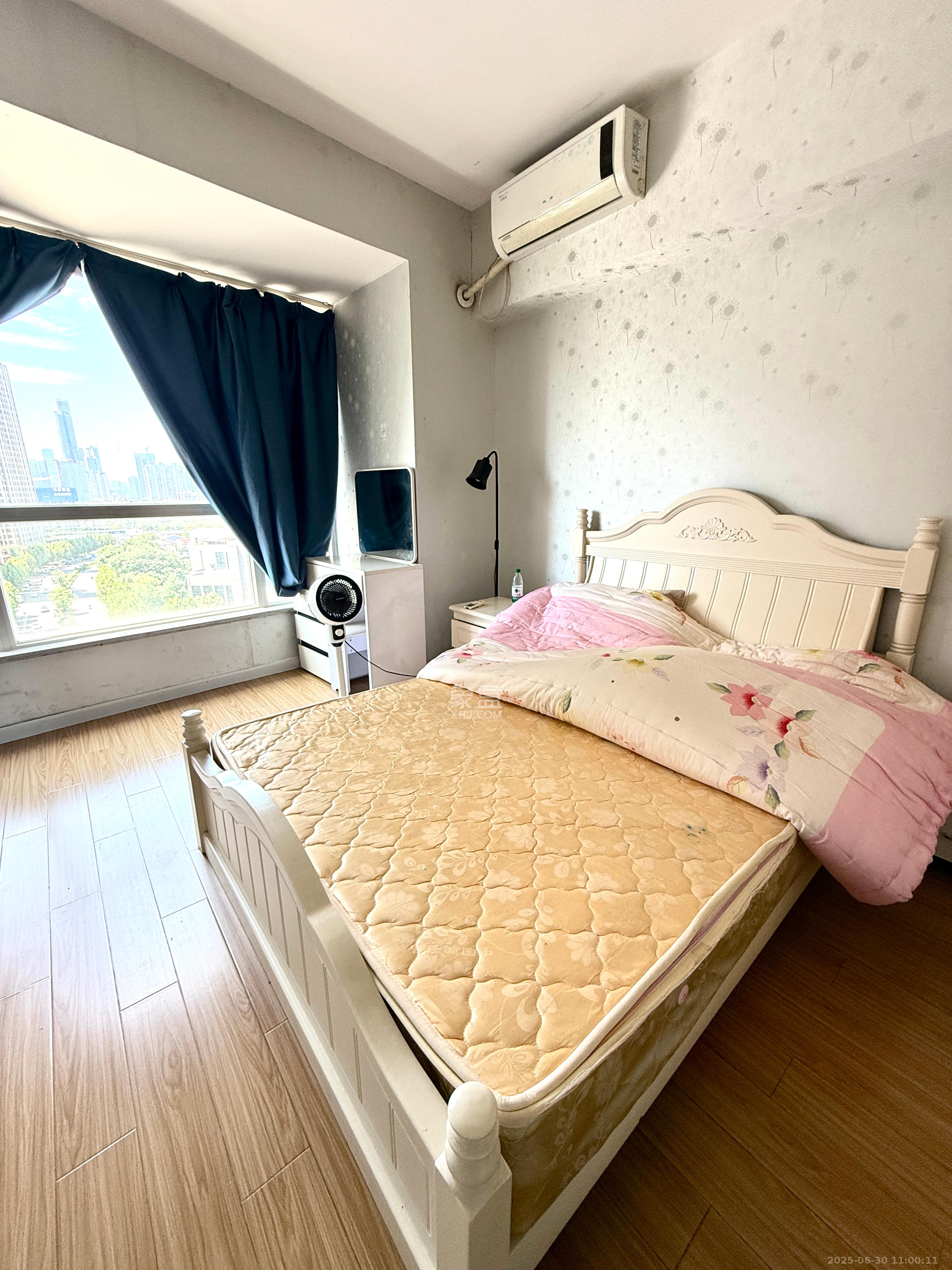 北辰三角洲E5区  1室1厅1卫   2400.00元/月室内图