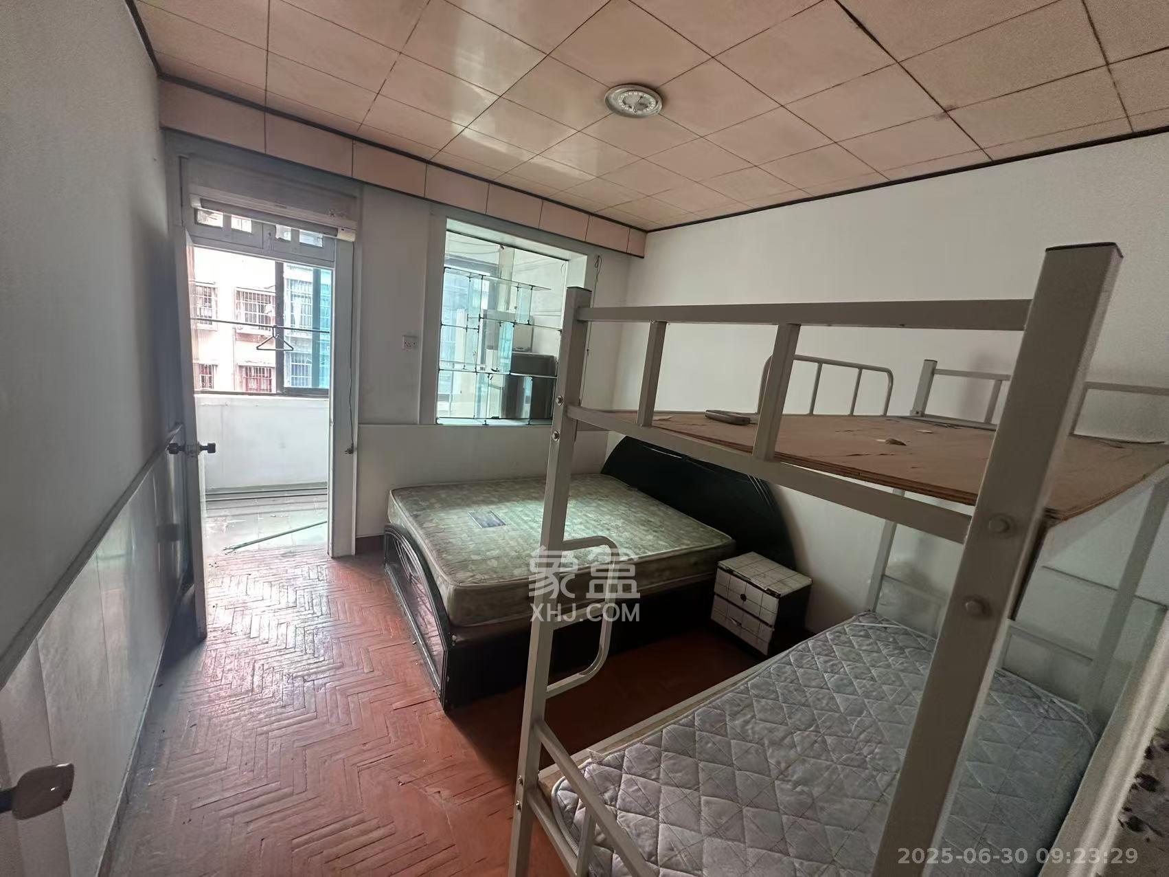 向韶村 3室1厅1卫 1400.0元/月 向韶村 3室1厅1卫 1400.0元/月室内图