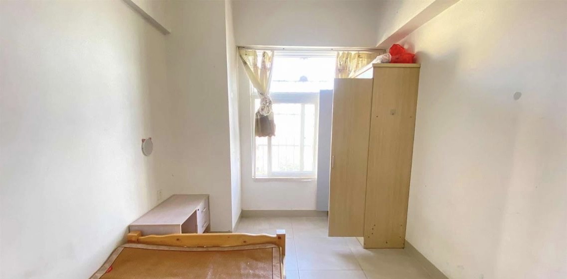 椰城花园 3室2厅1卫 172.0万 椰城花园 3室2厅1卫 172.0万客厅