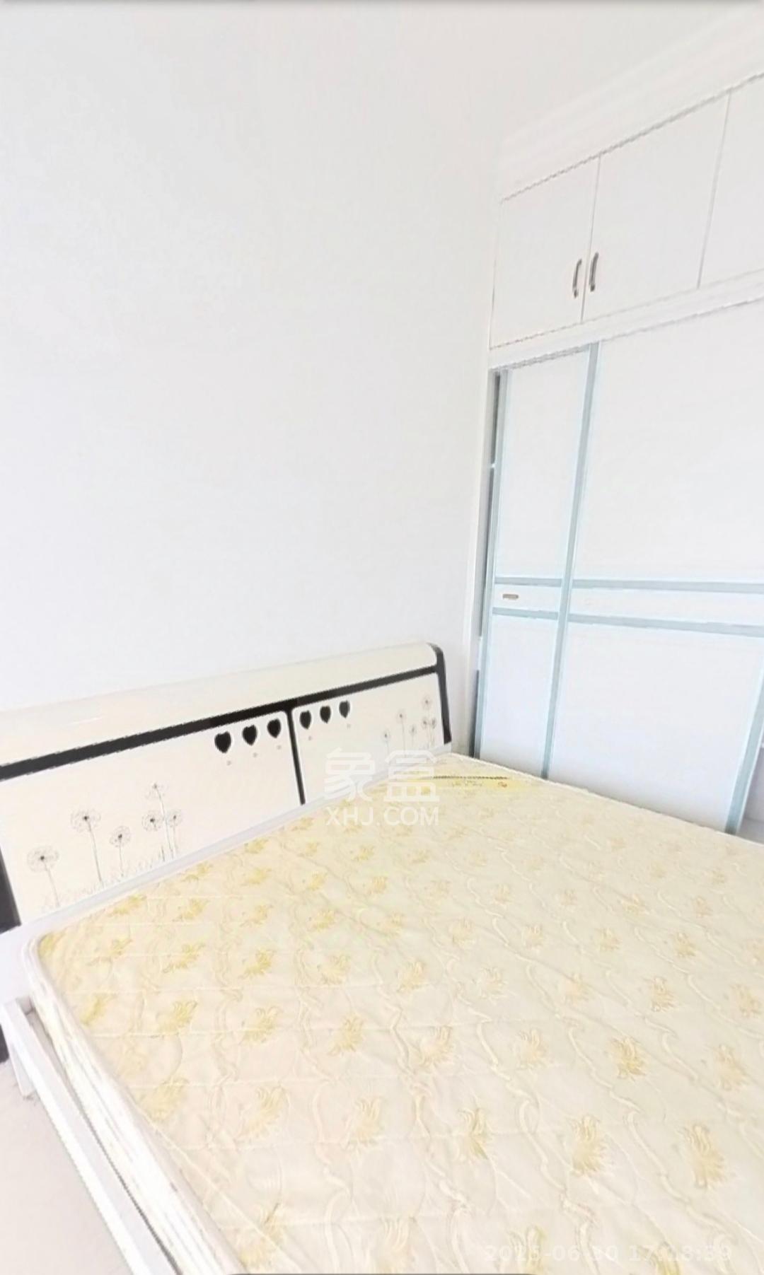 楚天馨苑  3室2厅2卫   1800.00元/月室内图