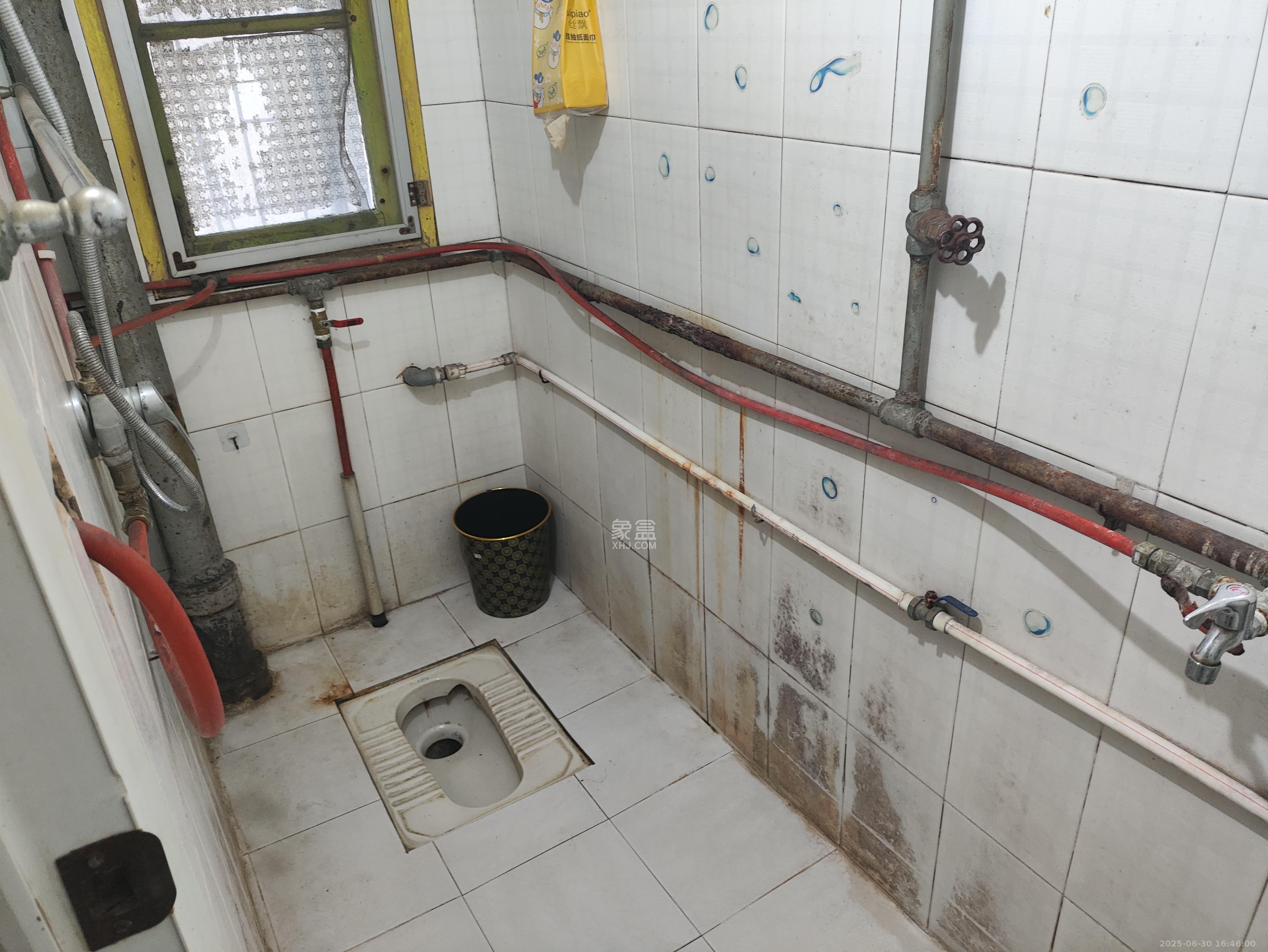 桐荫里社区 1室1厅1卫 1100.0元/月 桐荫里社区 1室1厅1卫 1100.0元/月室内图