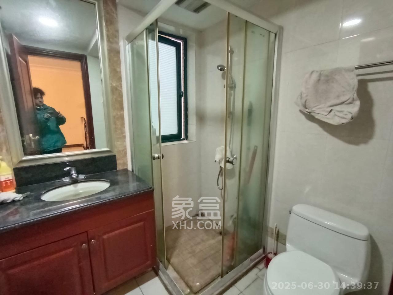 恒大绿洲  2室2厅1卫   2500.00元/月室内图