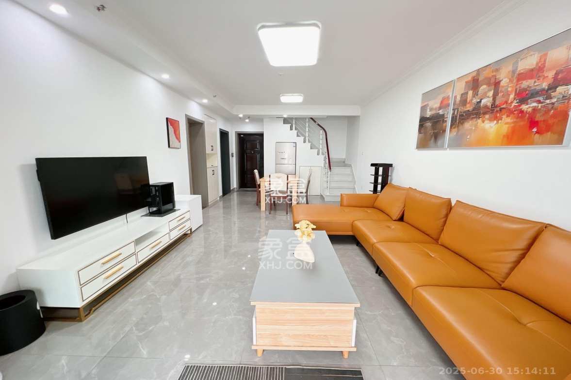 北辰三角洲E7区 3室2厅2卫 4300.0元/月 北辰三角洲E7区 3室2厅2卫 4300.0元/月室内图