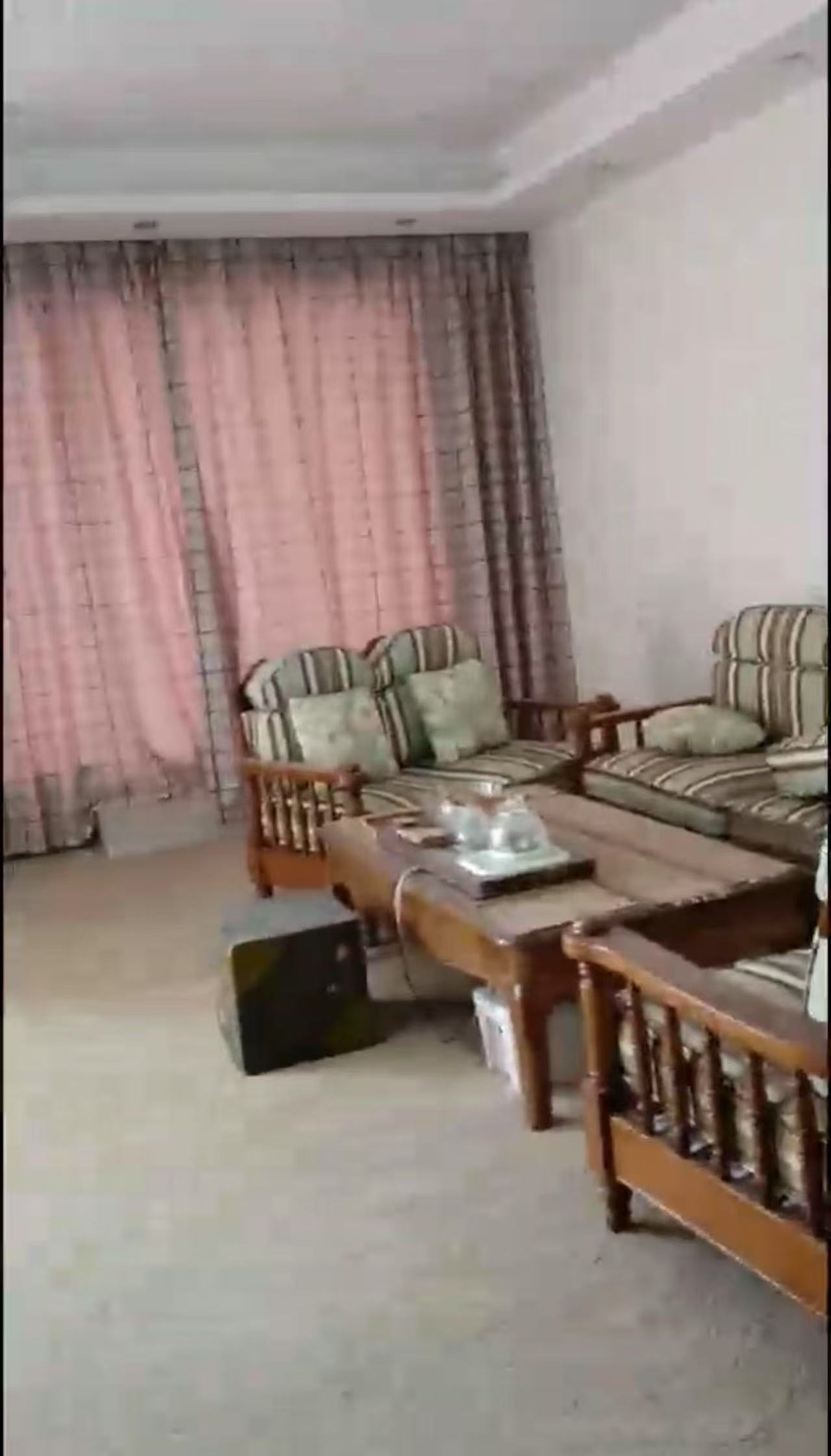 阳光西海岸三期南区(白云公寓(洋房区) 5室2厅2卫 9000.0元/月 阳光西海岸三期南区(白云公寓(洋房区) 5室2厅2卫 9000.0元/月室内图