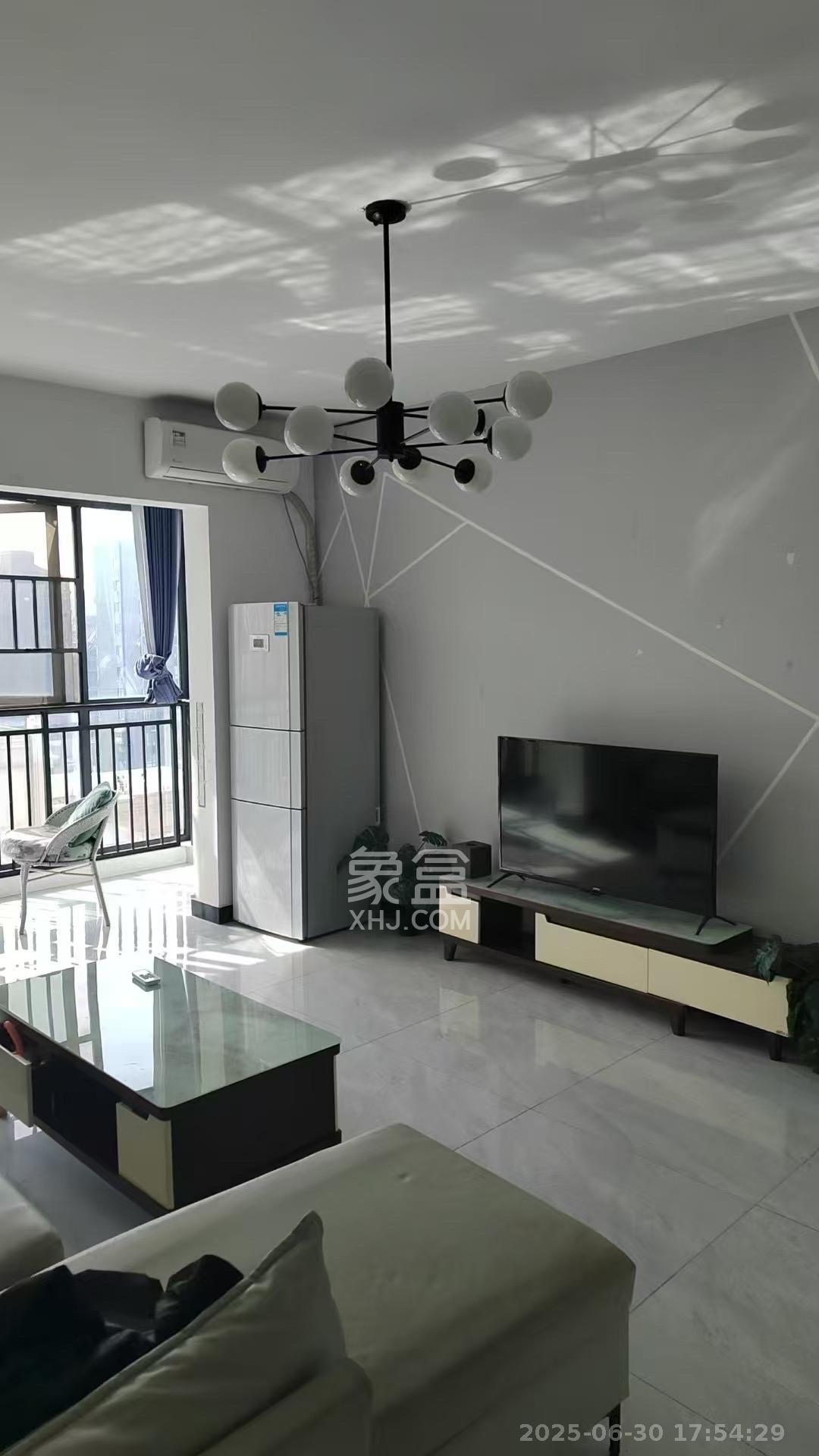 明大佳园 3室2厅1卫 3400.0元/月 明大佳园 3室2厅1卫 3400.0元/月室内图